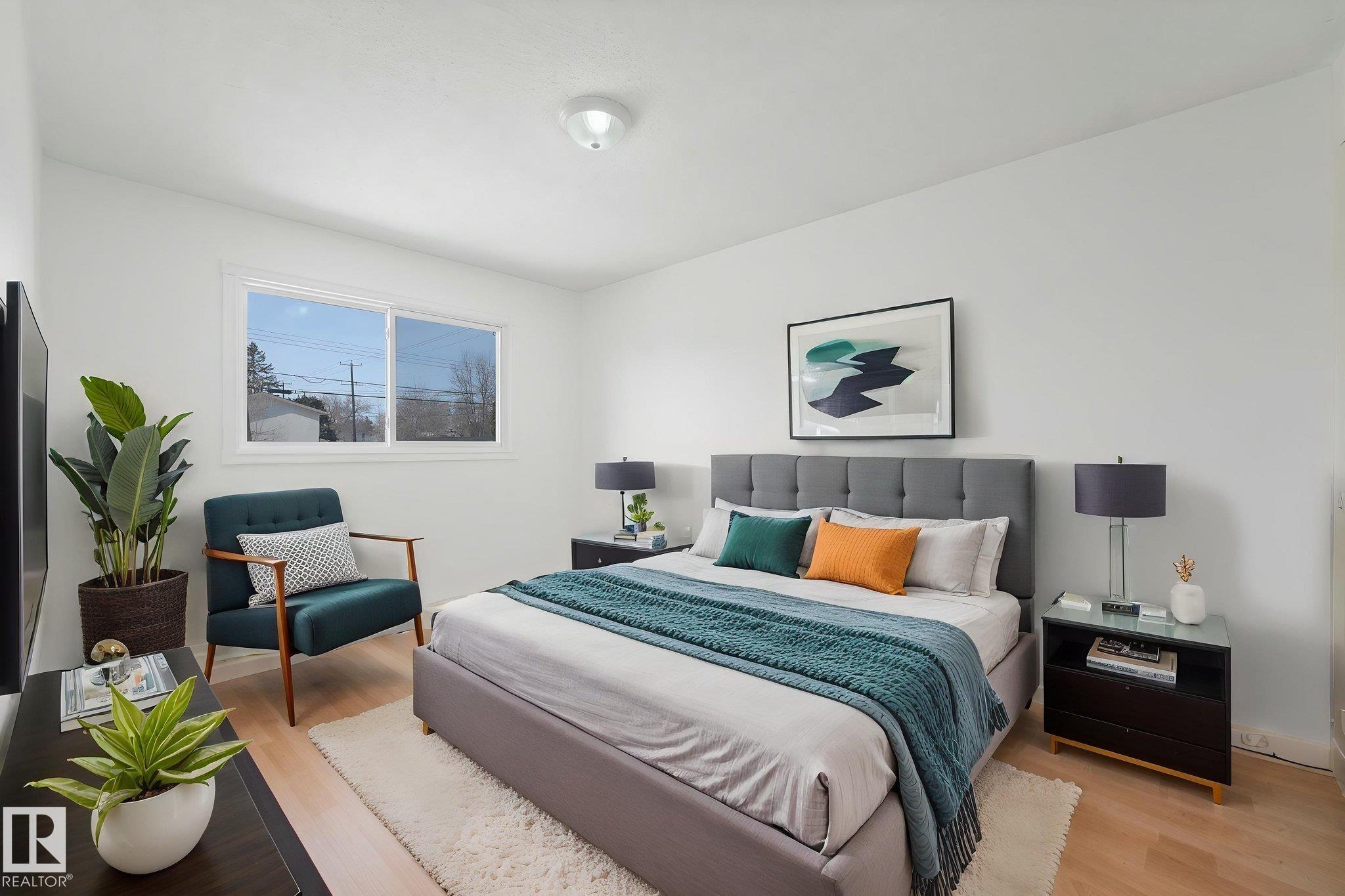 Photo 20 at 10350 154 Street NW, Canora, Edmonton