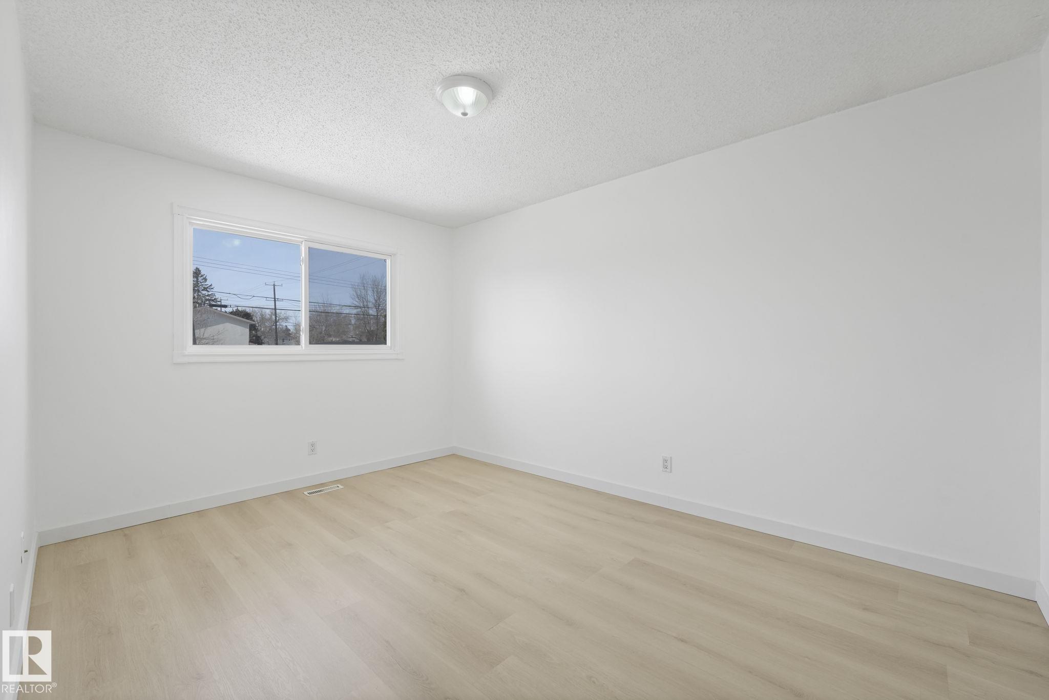 Photo 21 at 10350 154 Street NW, Canora, Edmonton