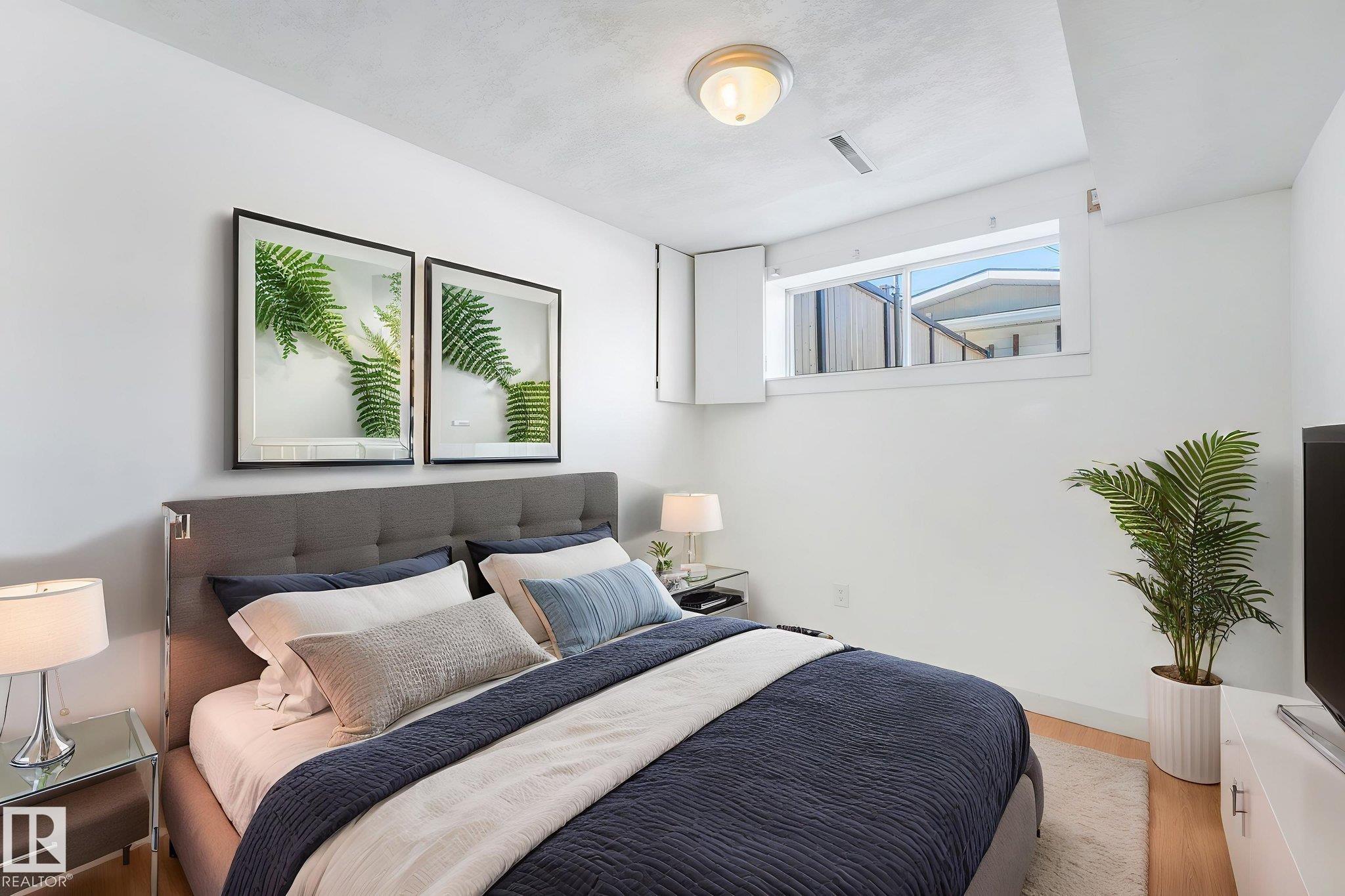 Photo 42 at 10350 154 Street NW, Canora, Edmonton