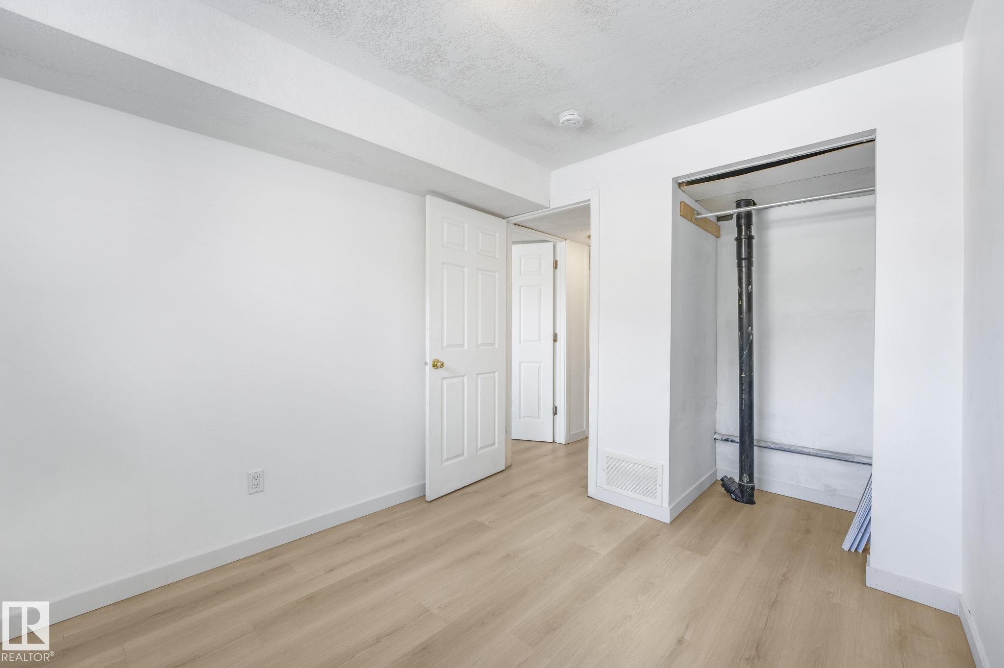 Photo 44 at 10350 154 Street NW, Canora, Edmonton