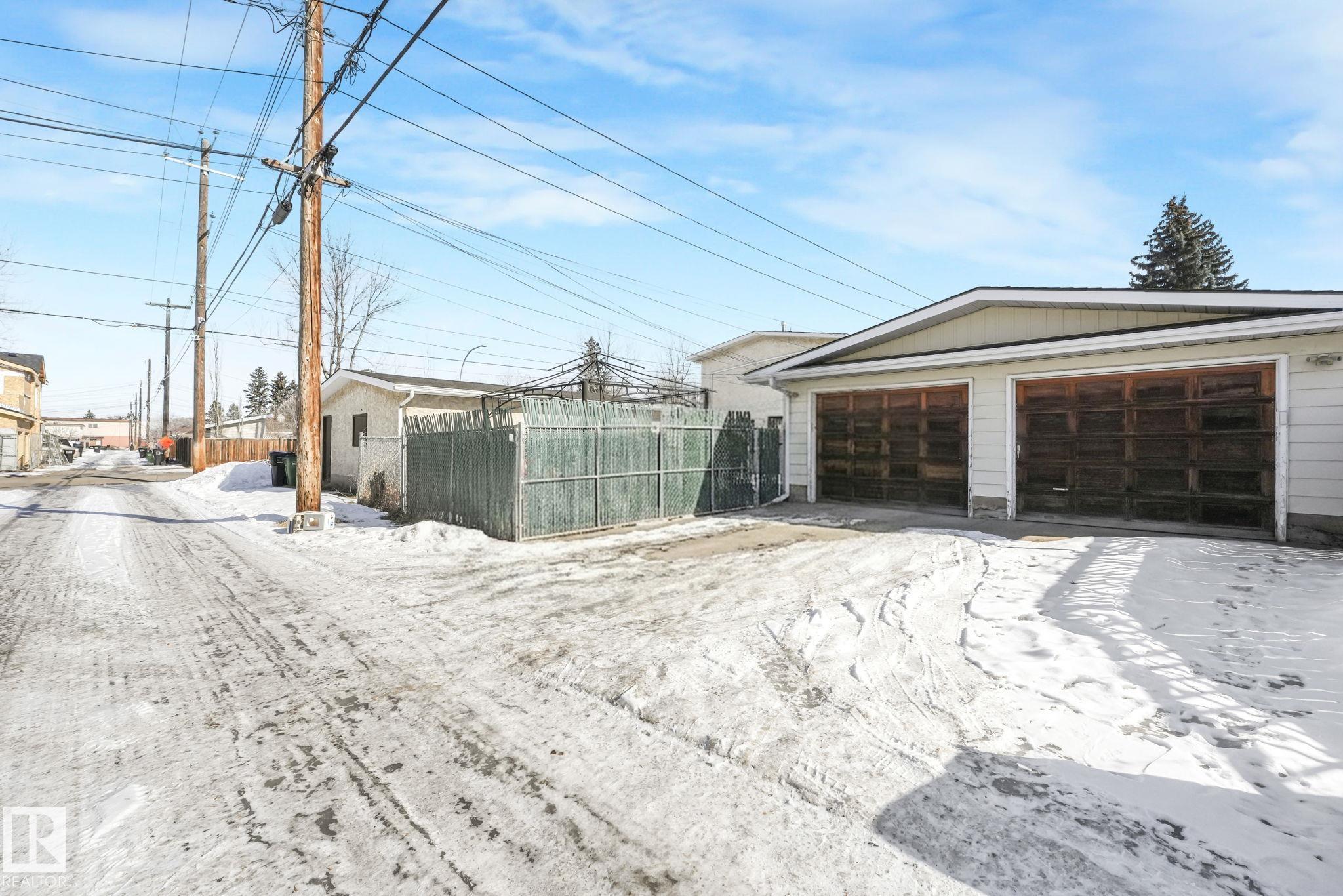 Photo 51 at 10350 154 Street NW, Canora, Edmonton