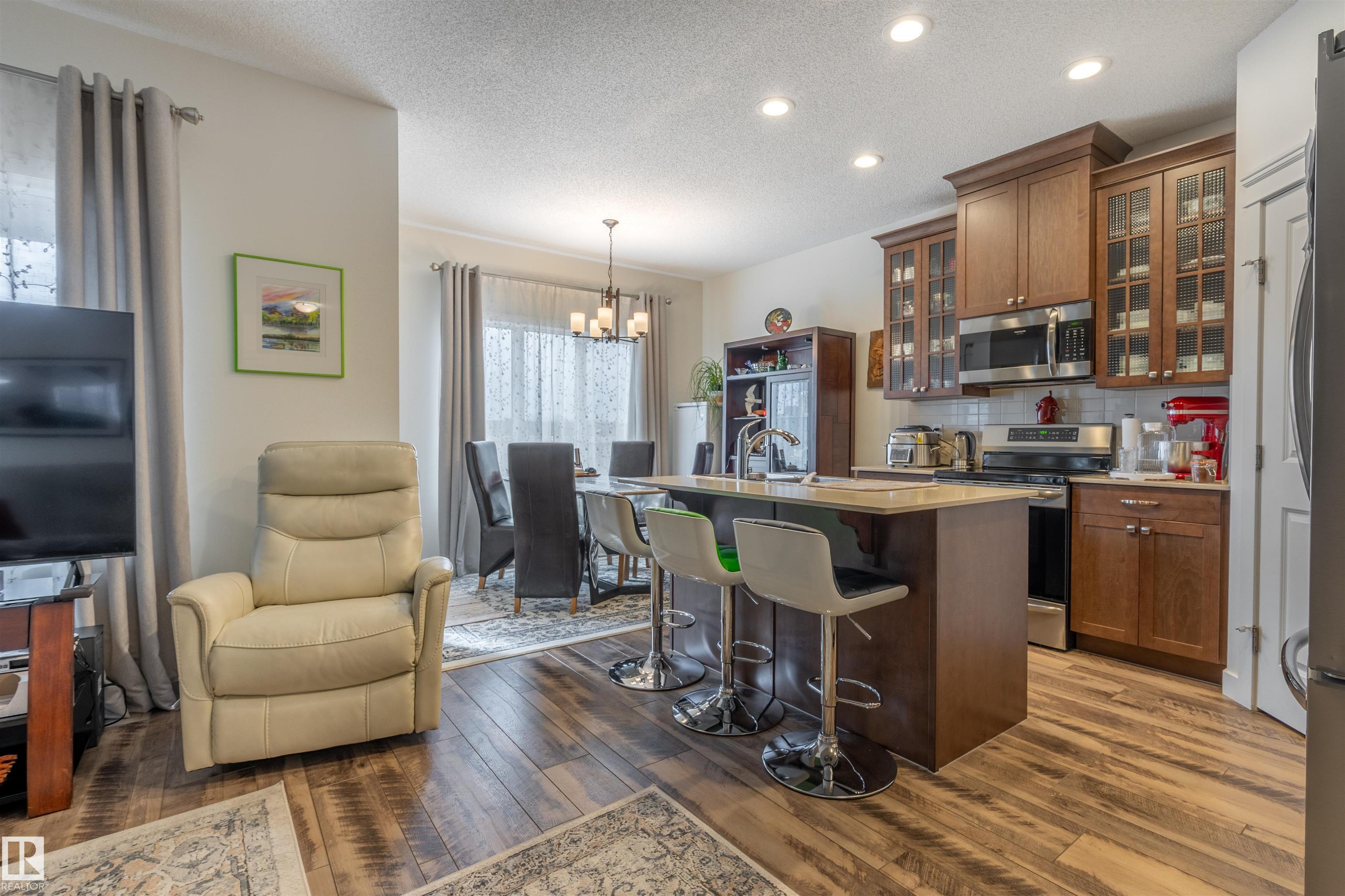 Picture for 2066 GRAYDON HILL CR SW