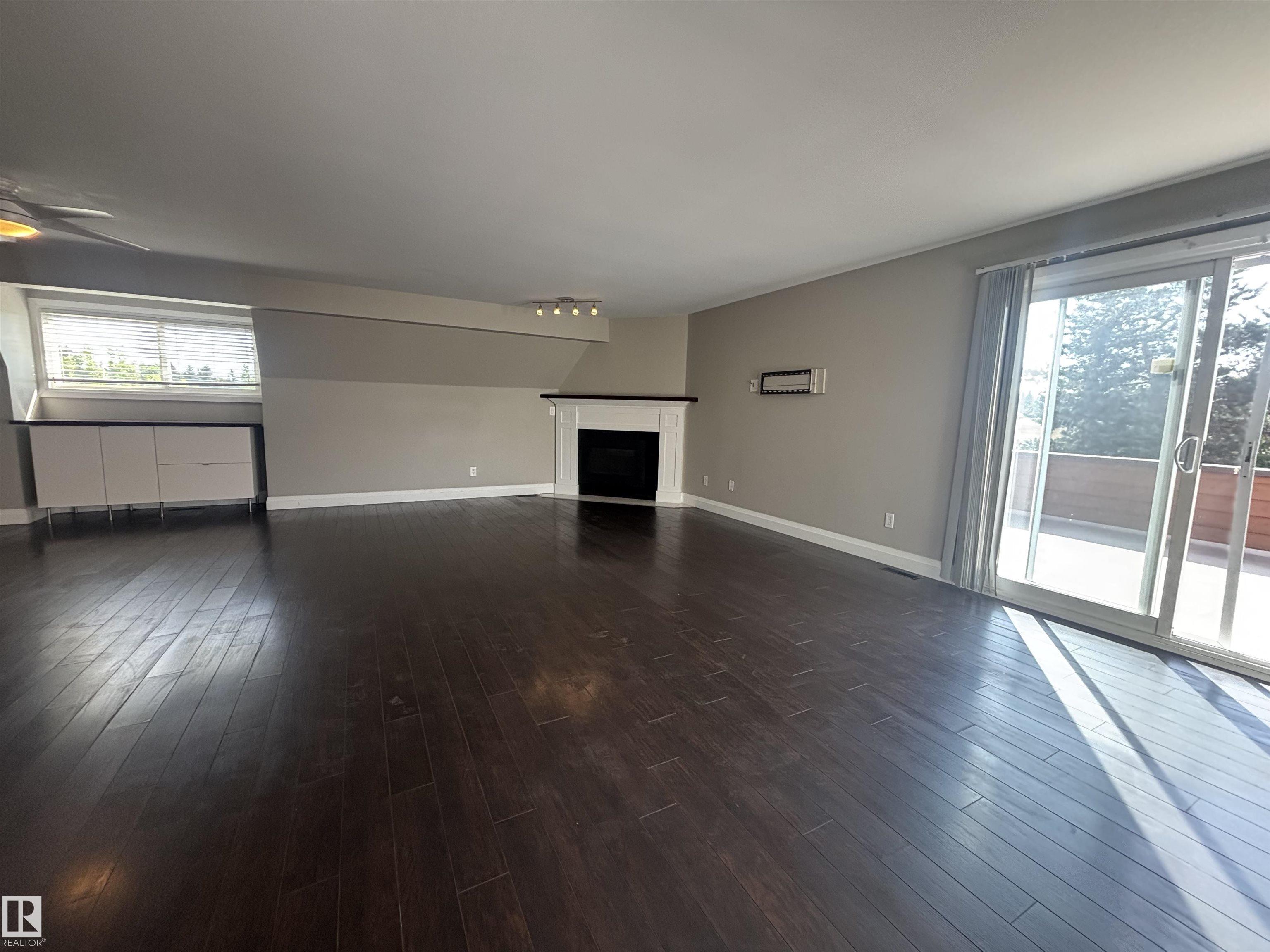 Photo 12 at 5979 40 Avenue NW, Greenview, Edmonton