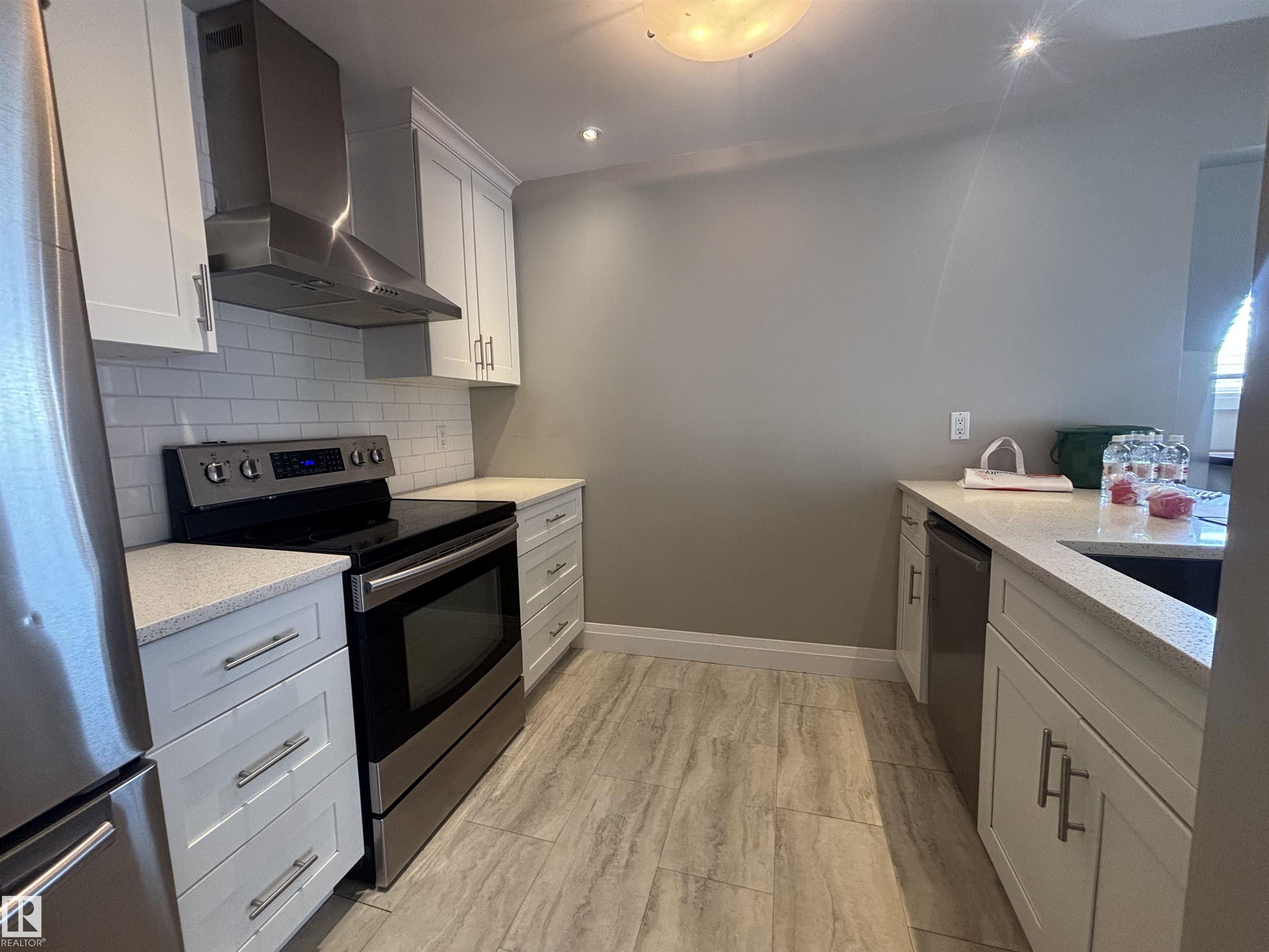 Photo 17 at 5979 40 Avenue NW, Greenview, Edmonton