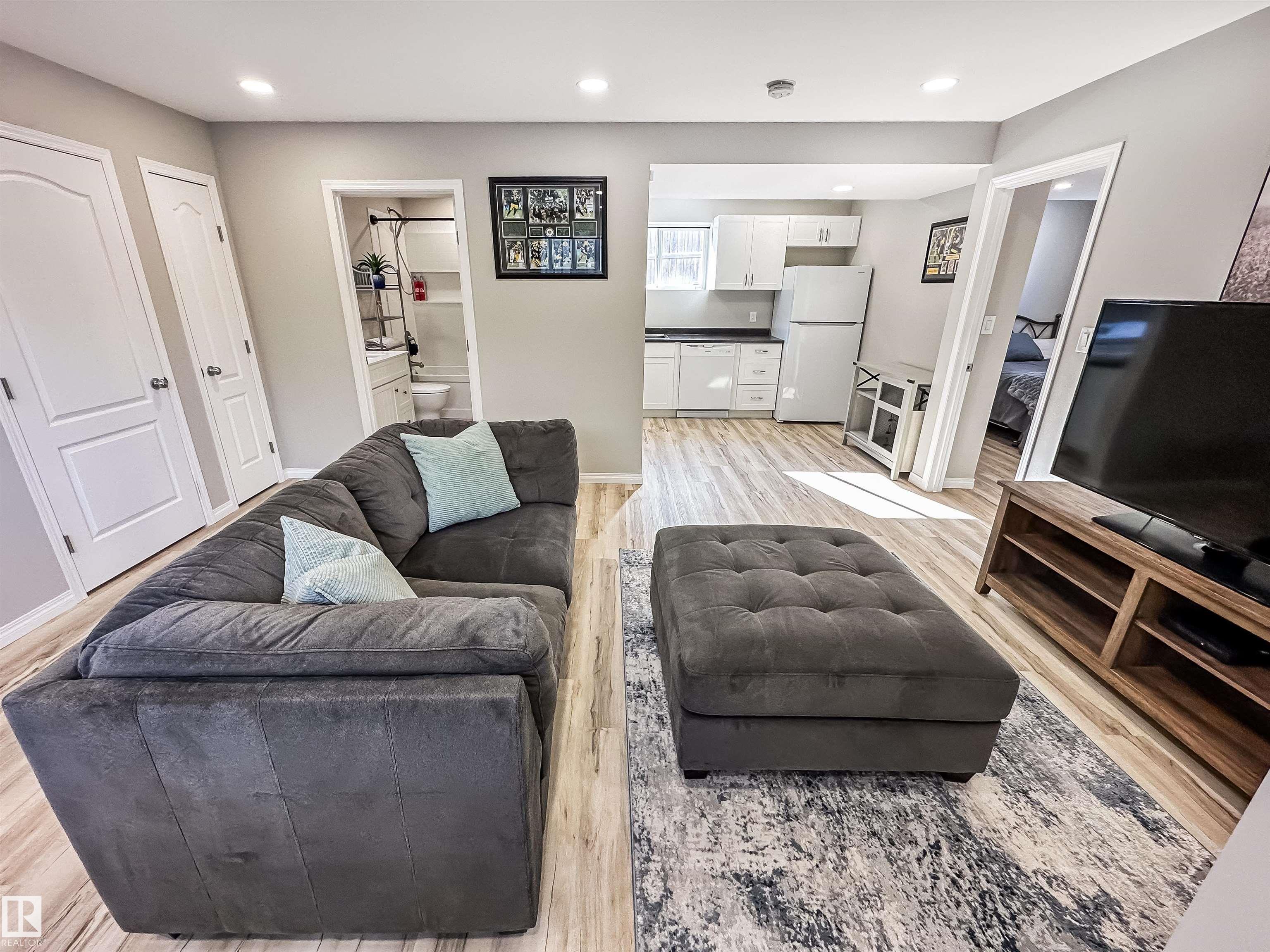 Photo 29 at 13036 139 Street NW, Athlone, Edmonton