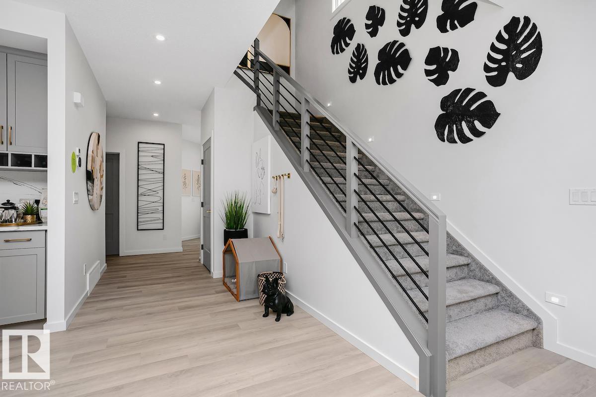 Photo 14 at 5807 Raven Crescent NW, Kinglet Gardens, Edmonton