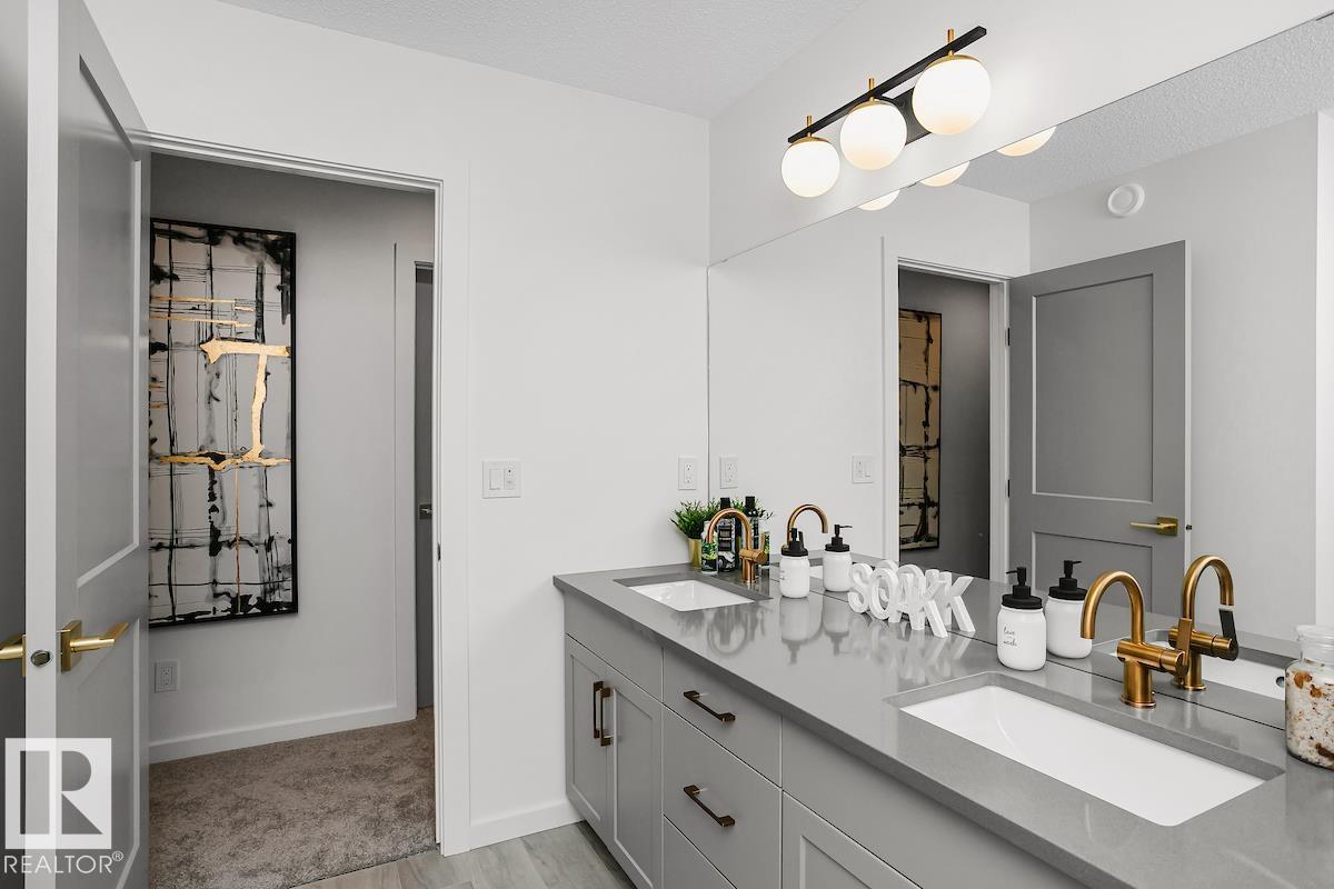 Photo 28 at 5807 Raven Crescent NW, Kinglet Gardens, Edmonton