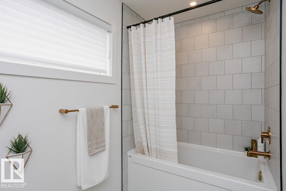 Photo 31 at 5807 Raven Crescent NW, Kinglet Gardens, Edmonton