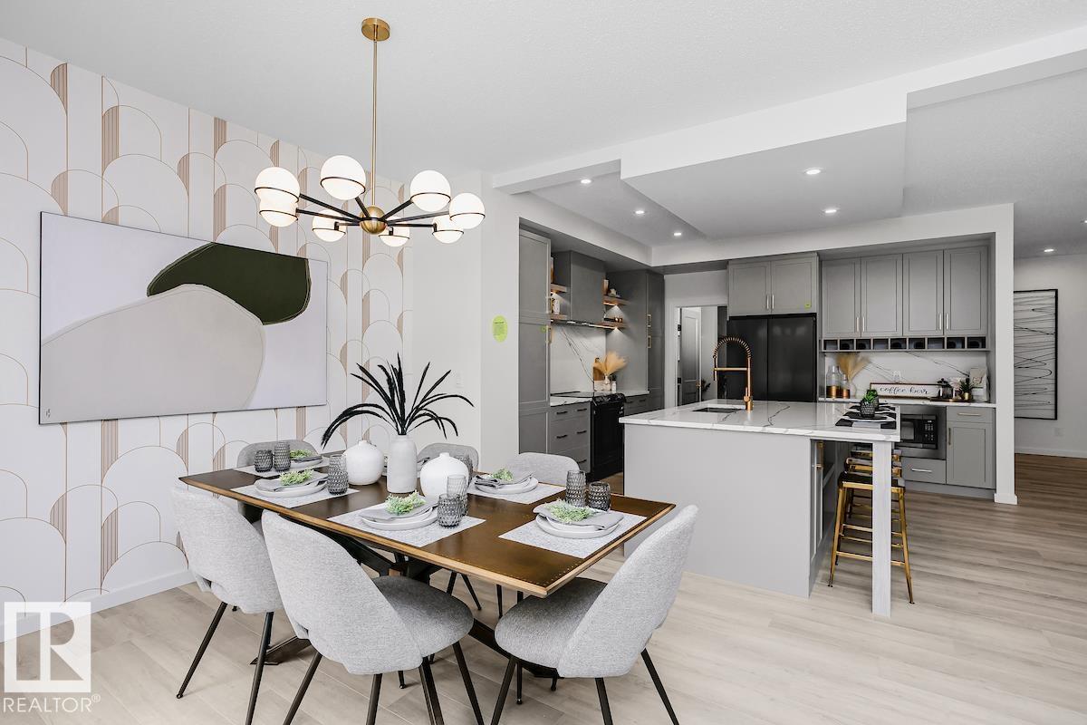 Photo 5 at 5807 Raven Crescent NW, Kinglet Gardens, Edmonton