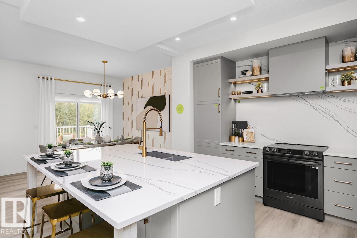 Photo 9 at 5807 Raven Crescent NW, Kinglet Gardens, Edmonton