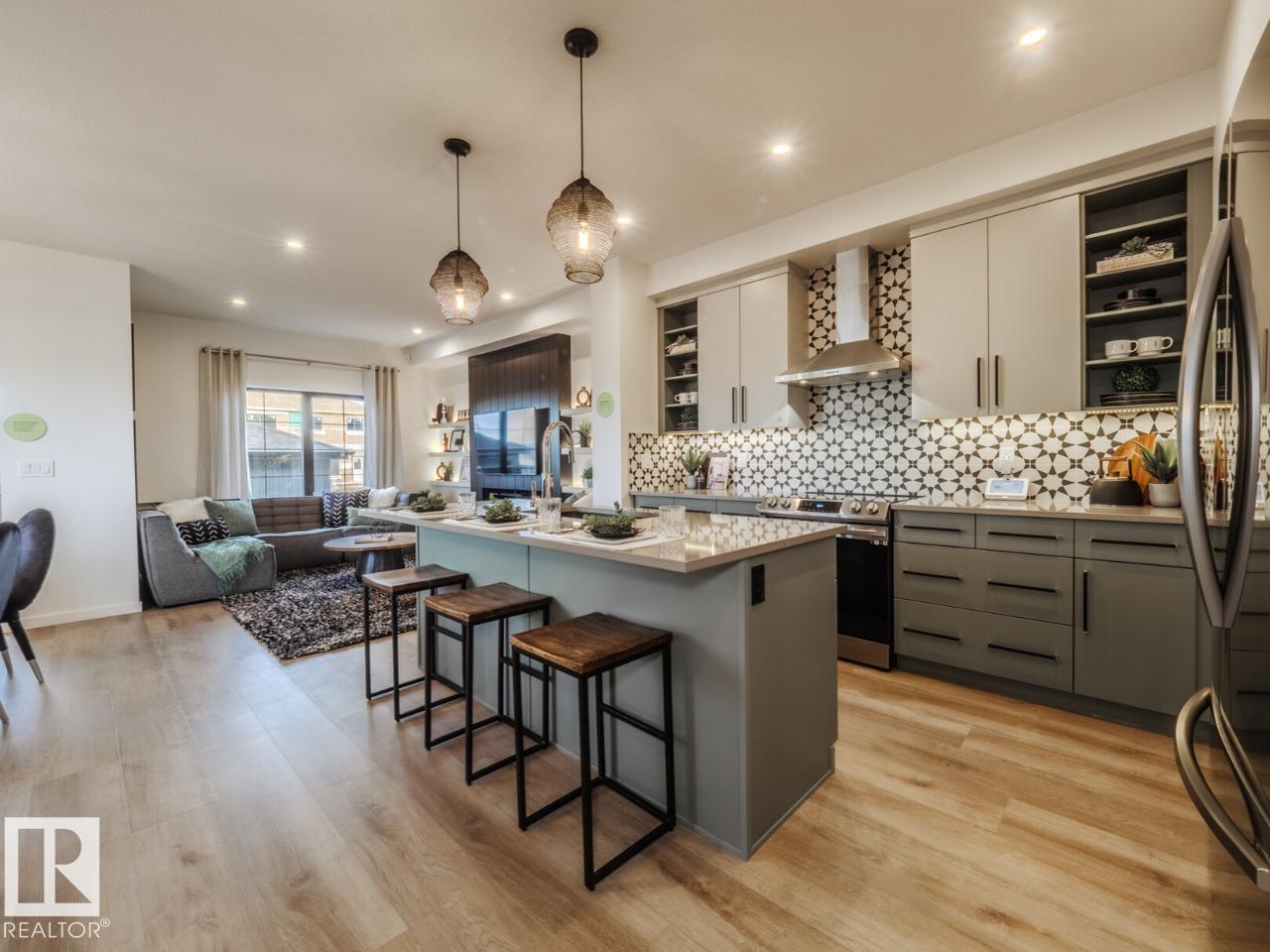 Photo 3 at 5 Clichy Close, Chérot, St. Albert