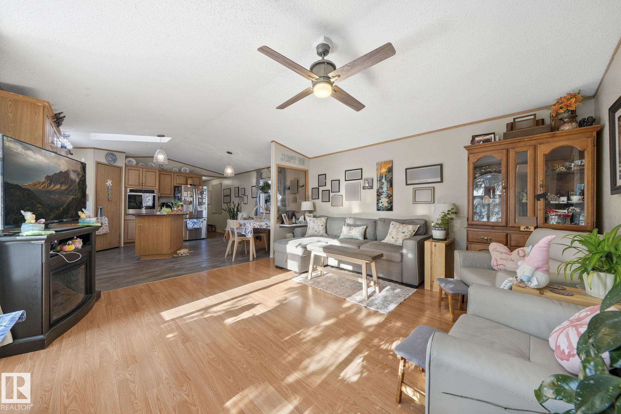 Picture for 66 evergreen park NE