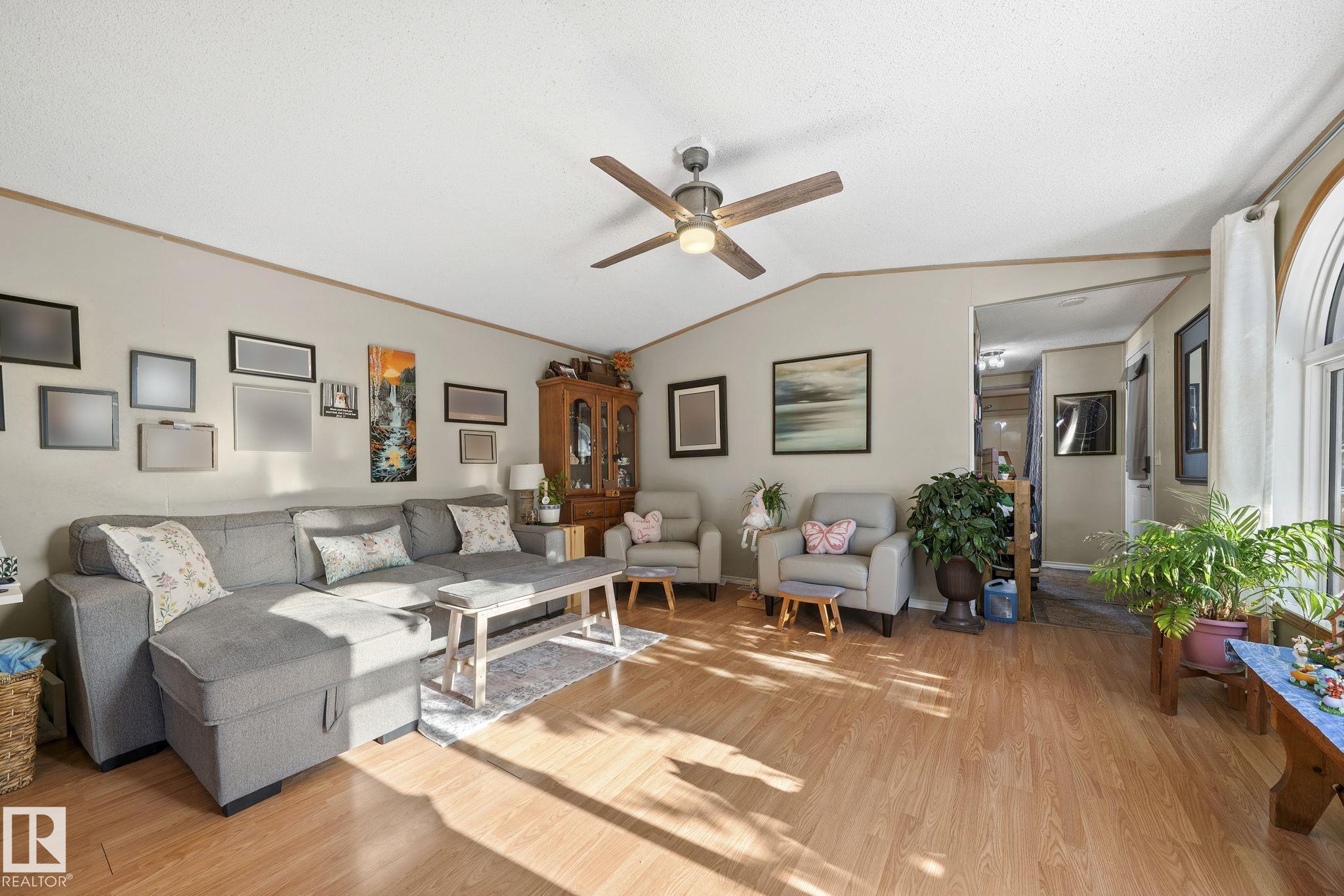 Picture for 66 evergreen park NE