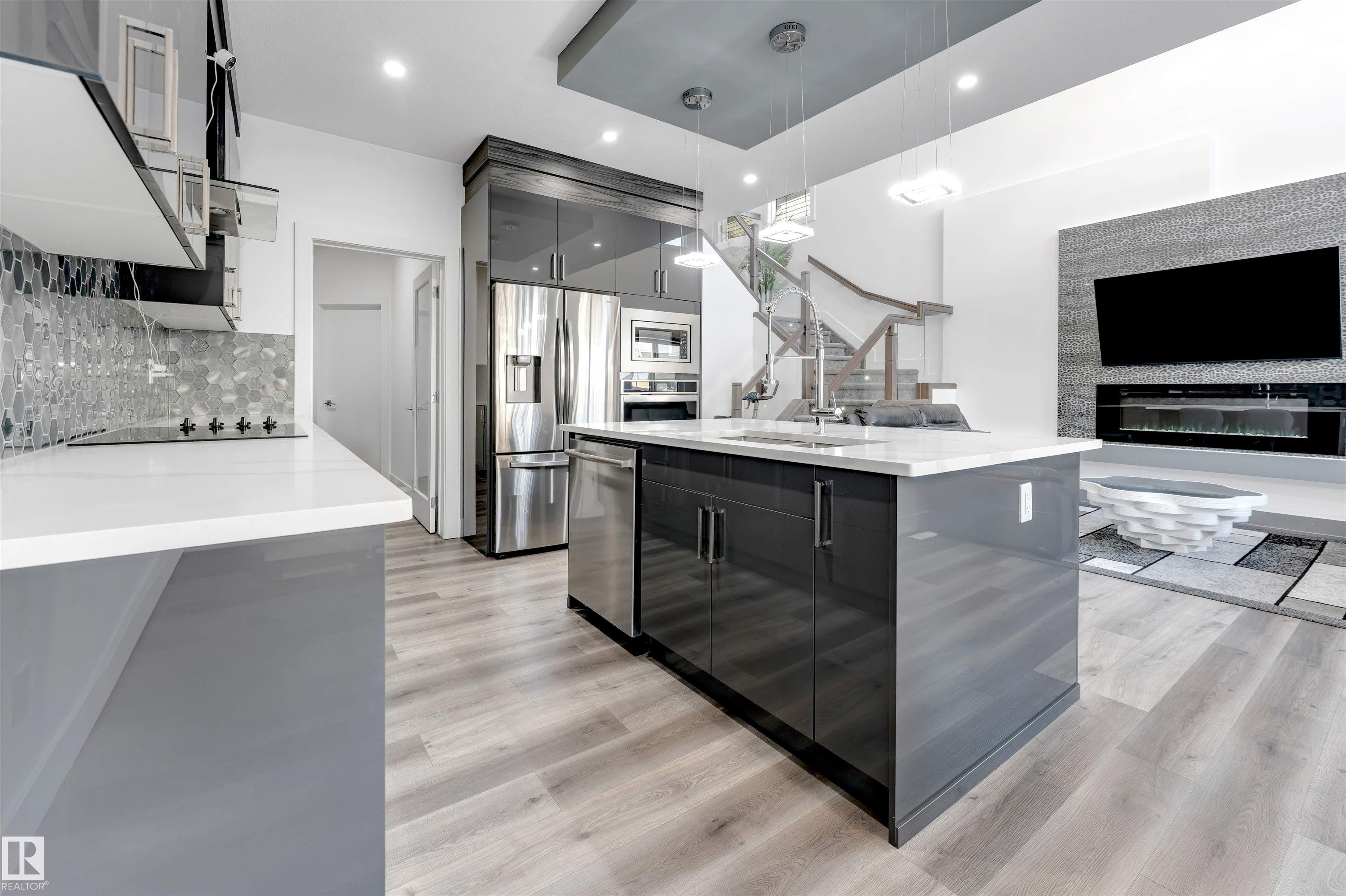 Photo 6 at 415 42 Street SW, Charlesworth, Edmonton