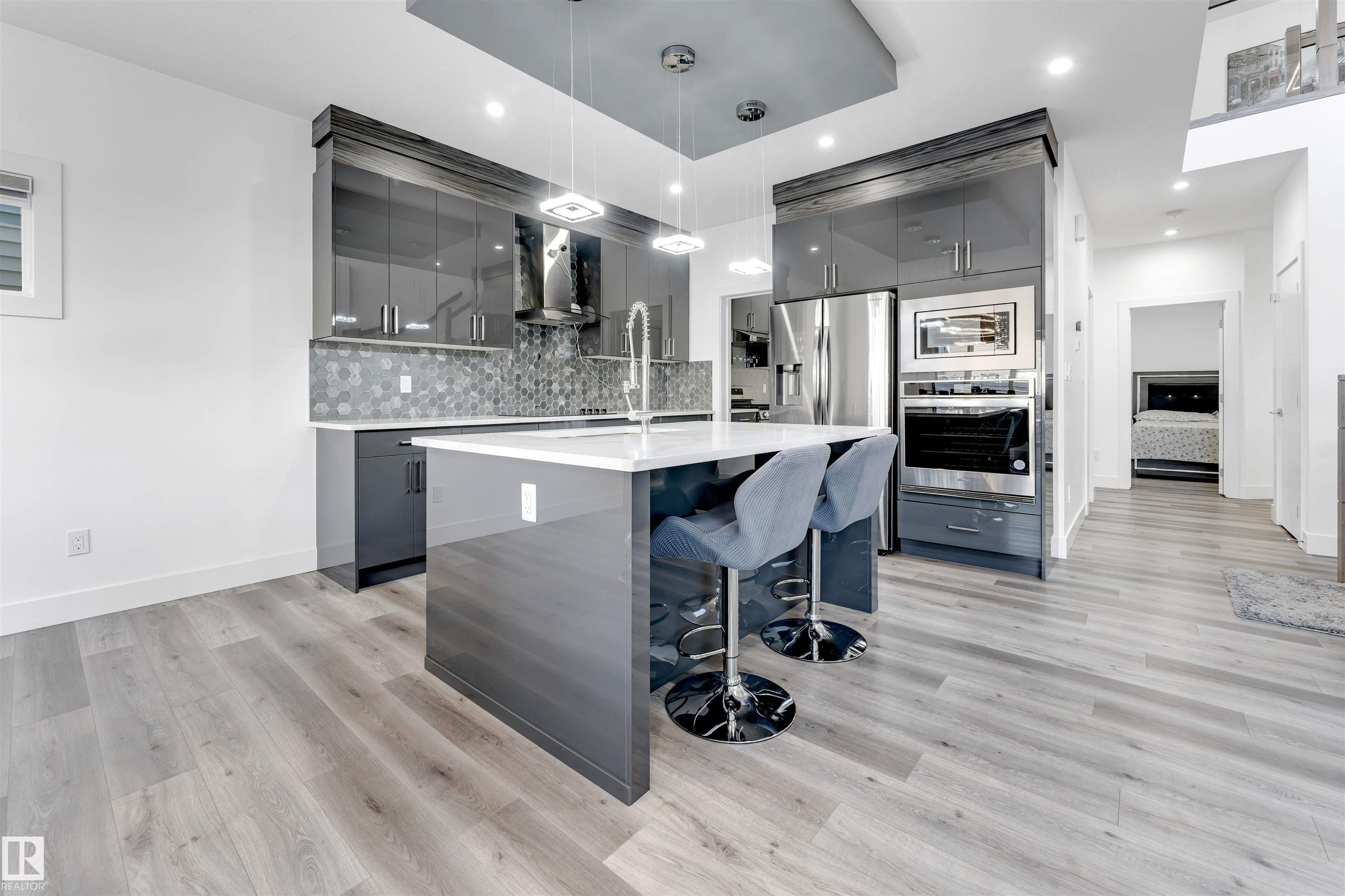 Photo 7 at 415 42 Street SW, Charlesworth, Edmonton