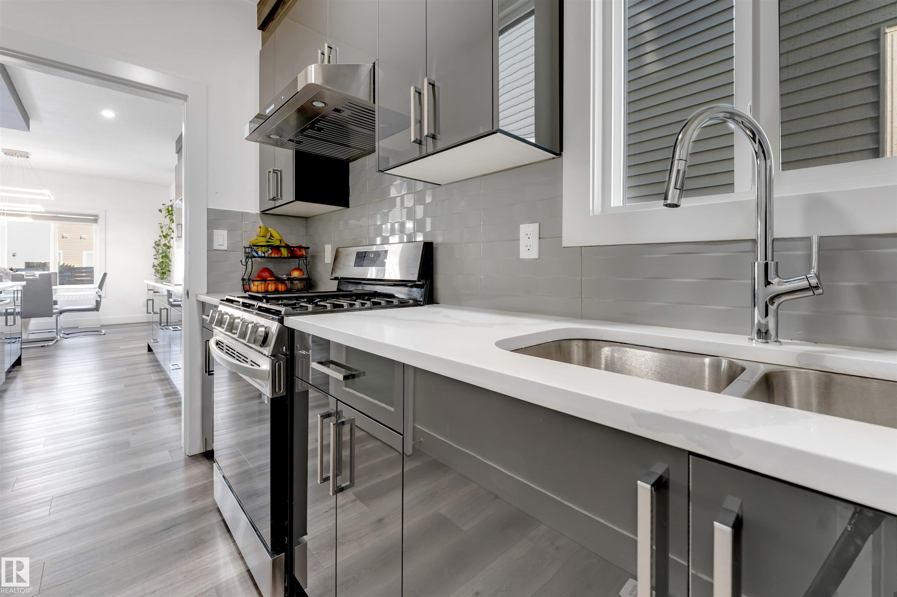 Photo 9 at 415 42 Street SW, Charlesworth, Edmonton