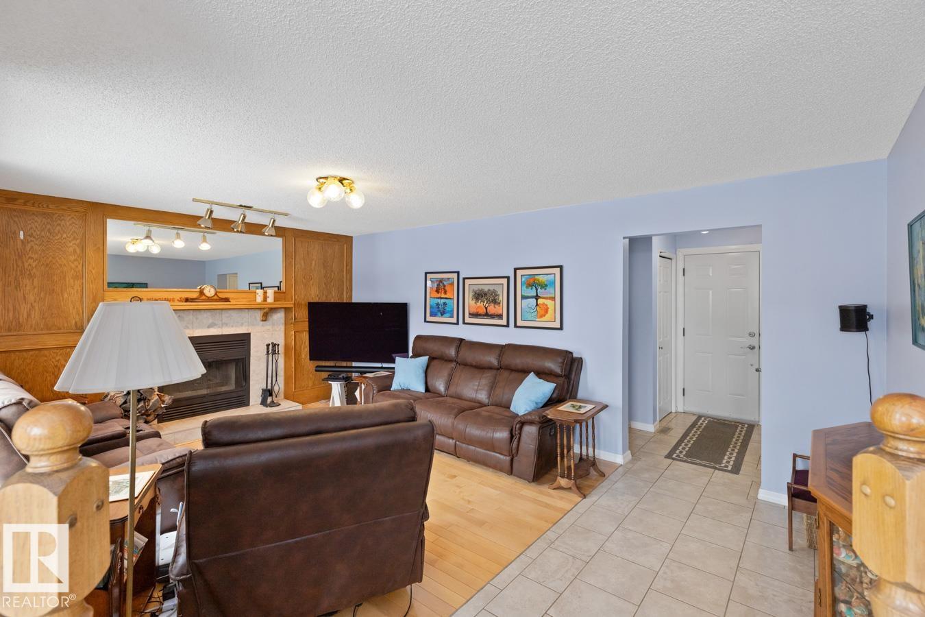 Photo 17 at 12824 157 Avenue NW, Oxford, Edmonton