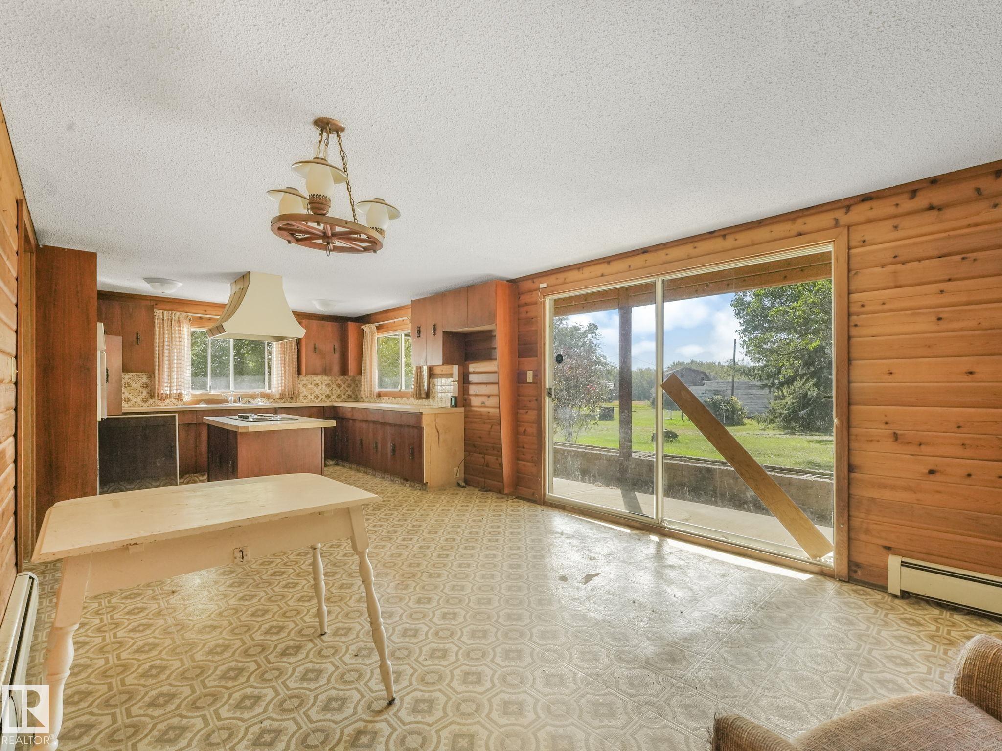 Photo 34 at 56025 Rge Road 241, None, Rural Sturgeon County