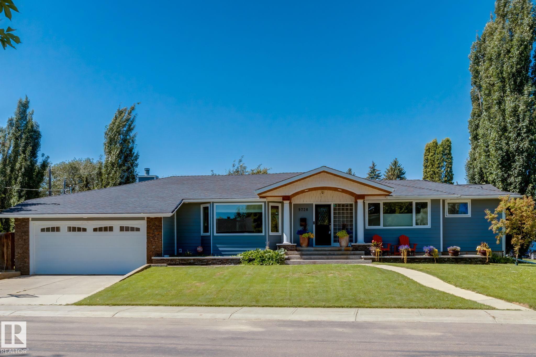 Photo 3 at 9728 141 Street NW, Crestwood, Edmonton