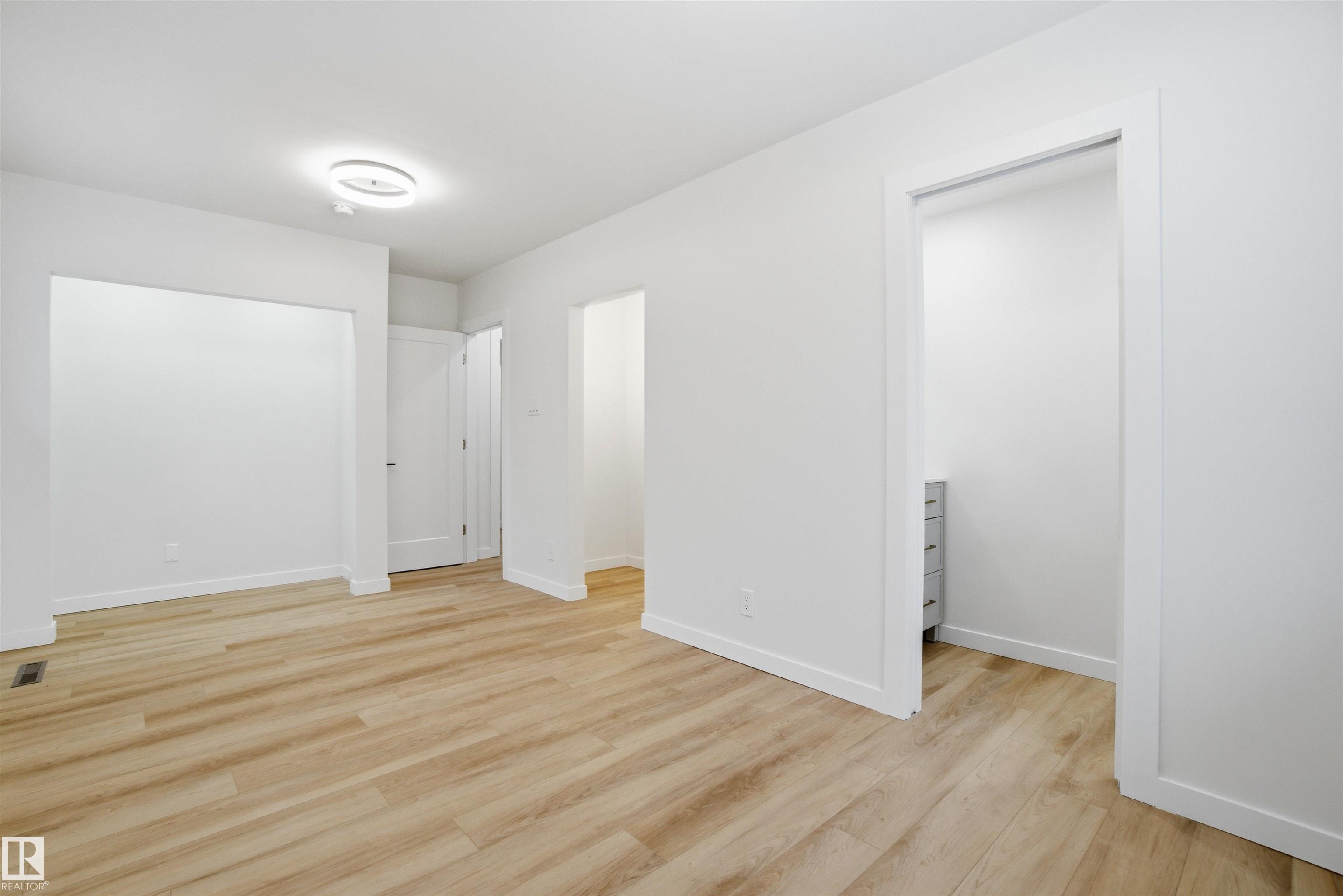 Photo 25 at 5711 95 Avenue NW, Ottewell, Edmonton