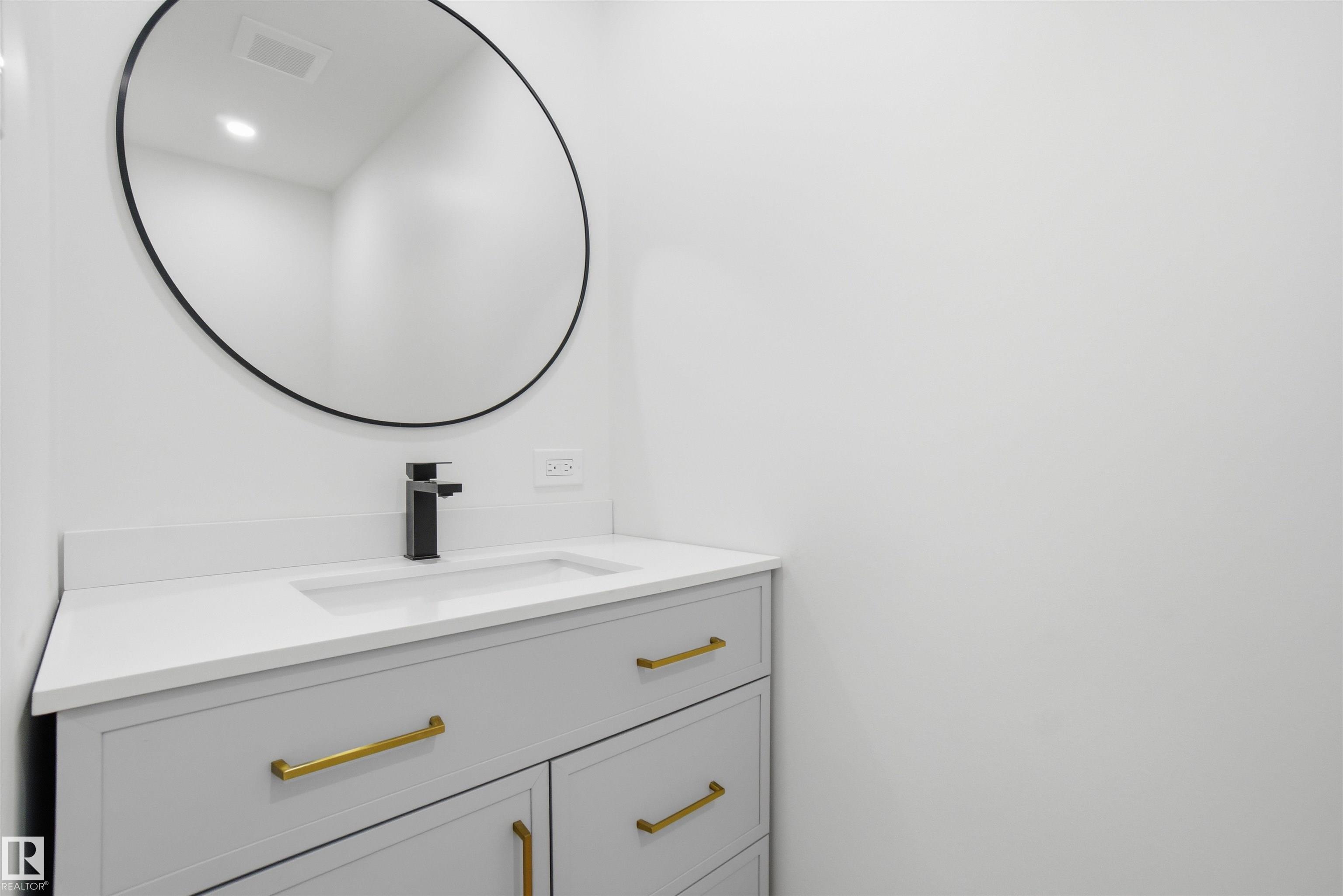 Photo 26 at 5711 95 Avenue NW, Ottewell, Edmonton