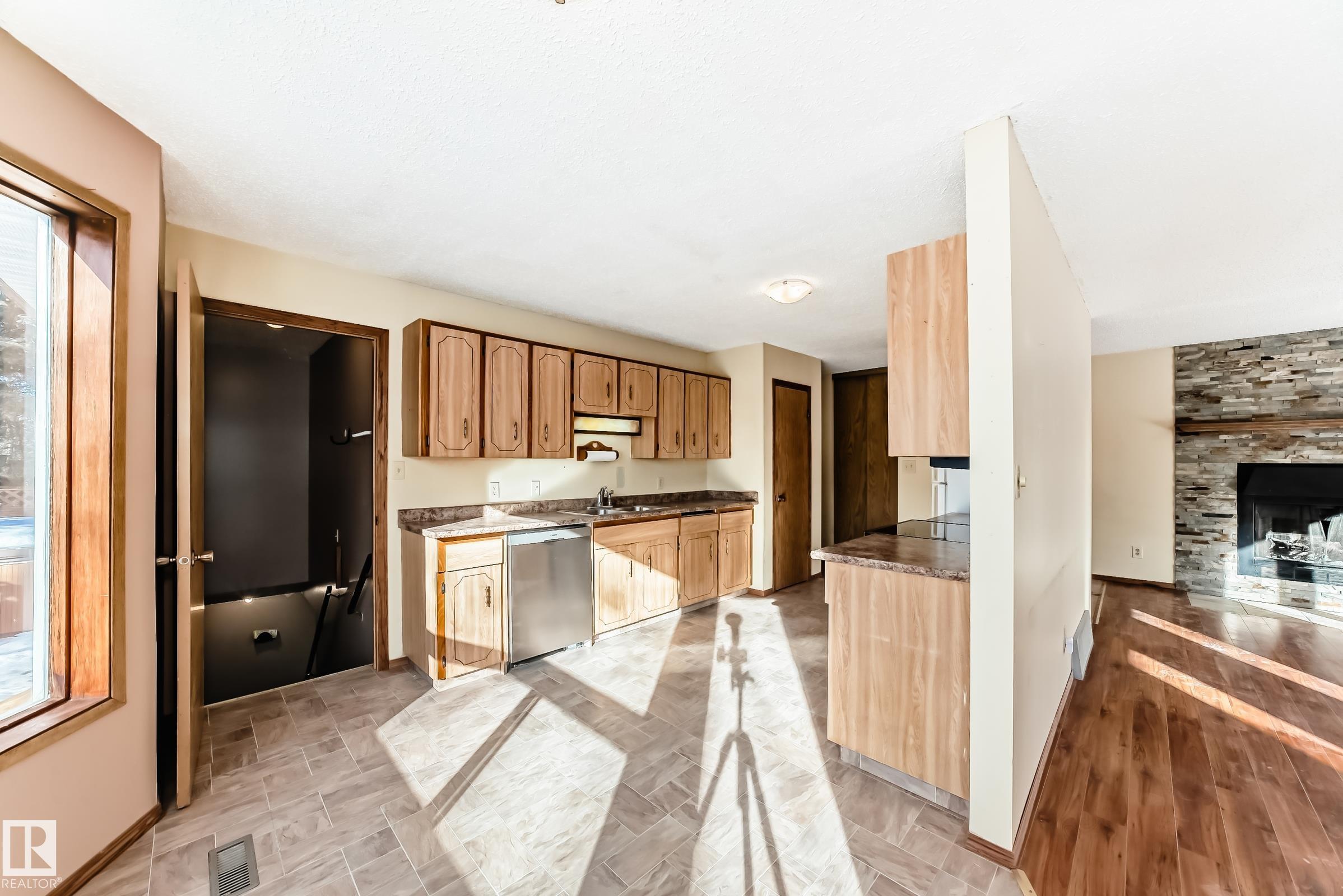 Photo 18 at 100 - 23016 Twp Rd 504, Caywood, Rural Leduc County