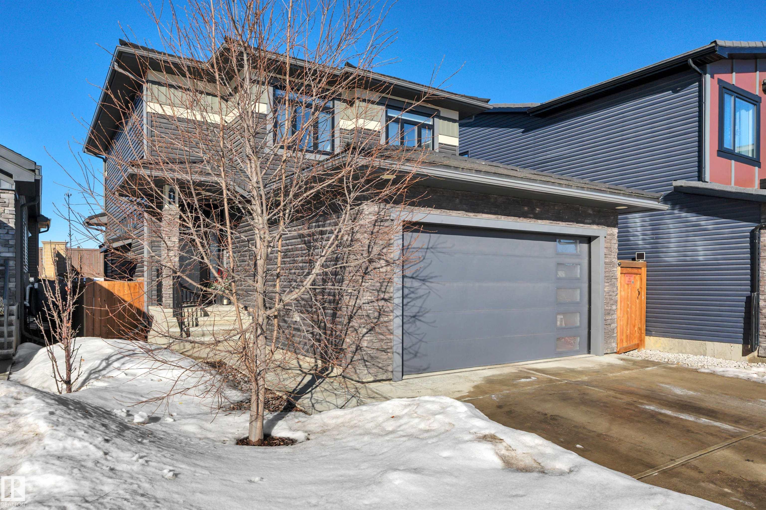 Photo 3 at 11 Brunswyck Crescent, Fenwyck, Spruce Grove