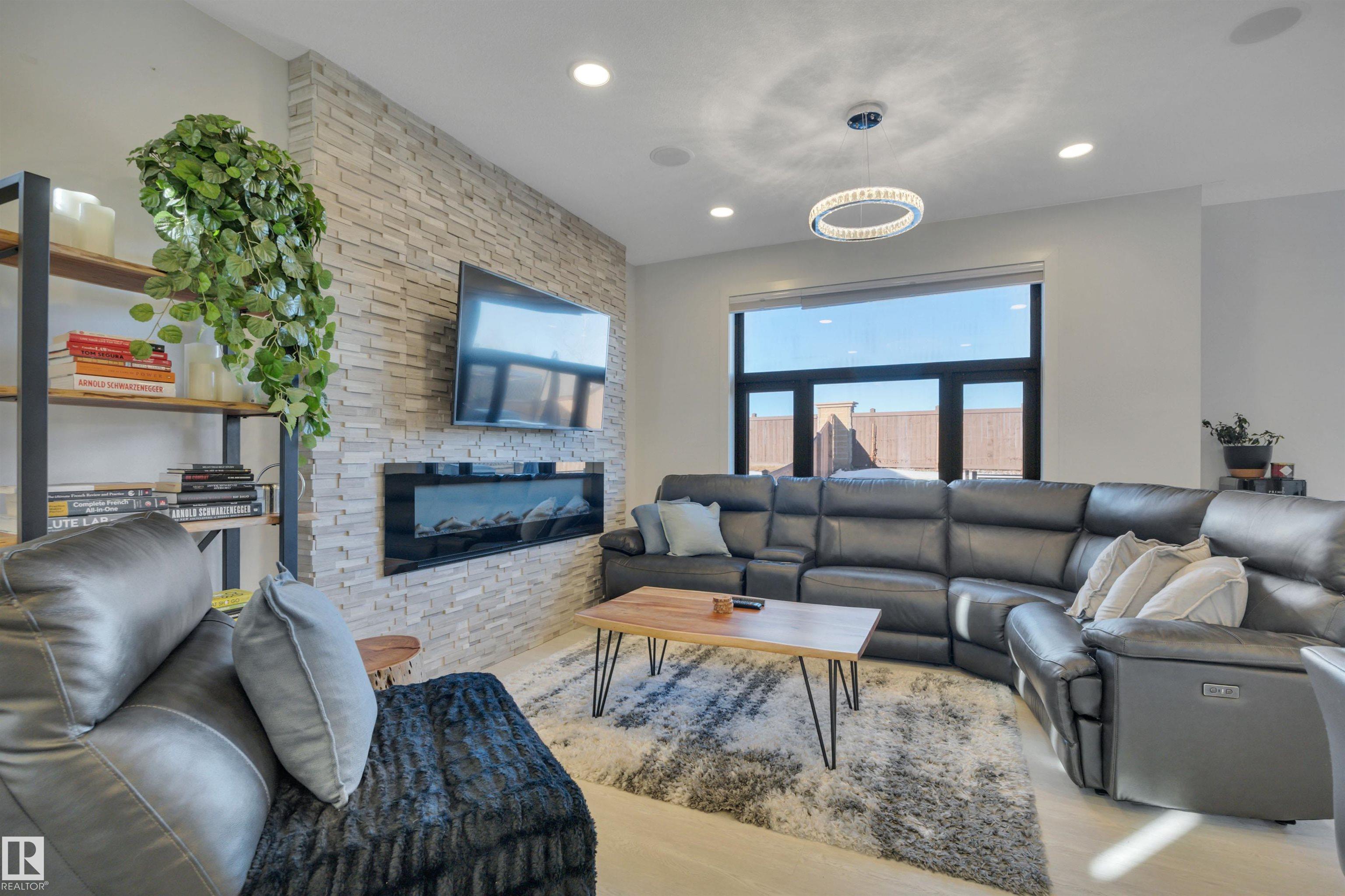 Photo 8 at 11 Brunswyck Crescent, Fenwyck, Spruce Grove