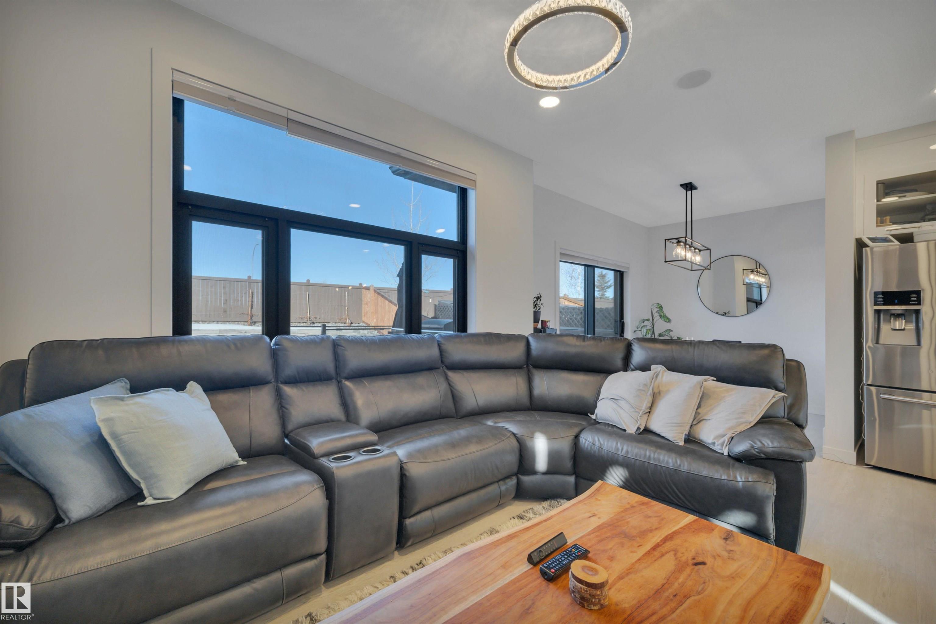 Photo 10 at 11 Brunswyck Crescent, Fenwyck, Spruce Grove