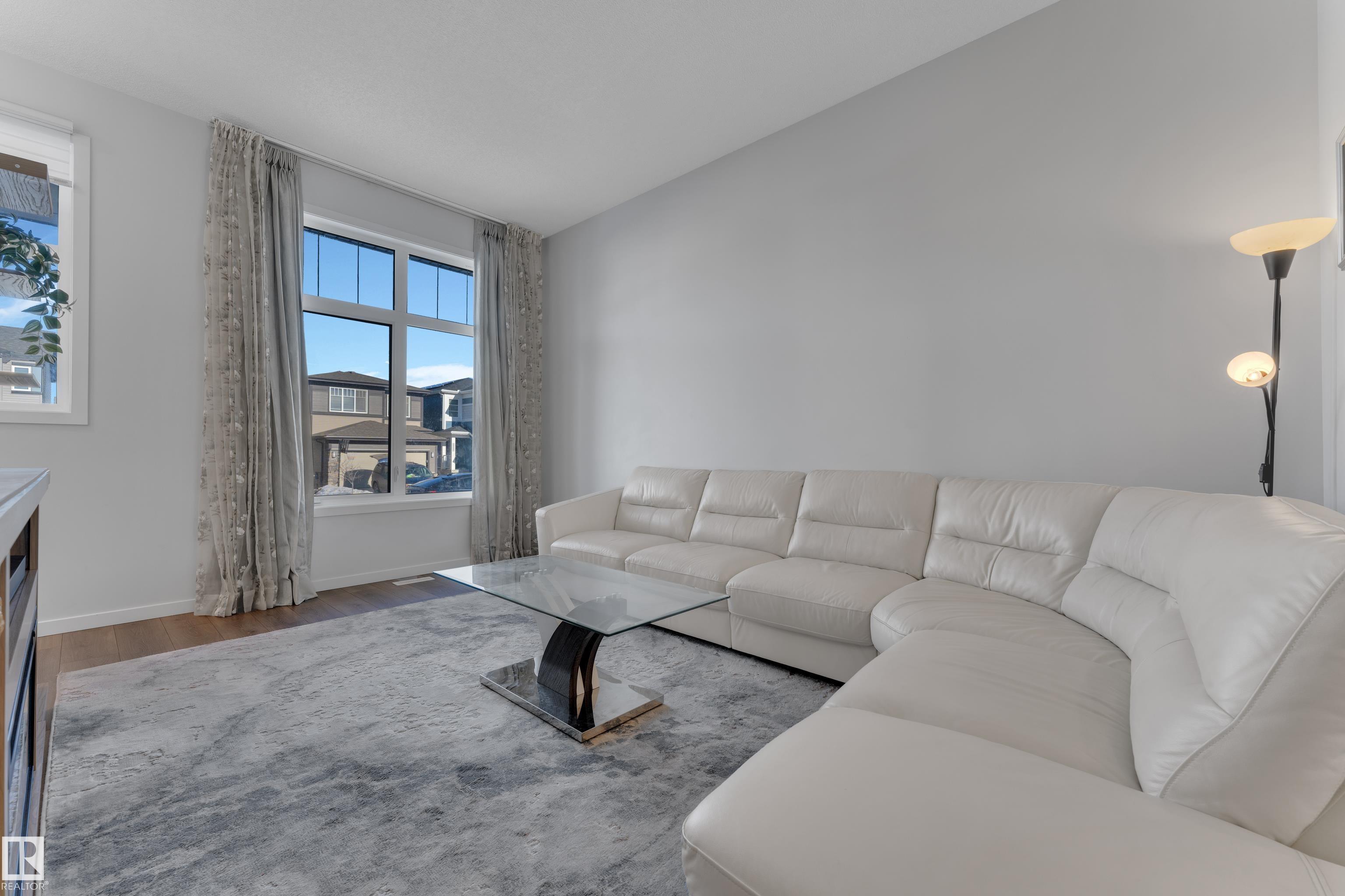 Photo 7 at 3607 6 Avenue SW, Charlesworth, Edmonton