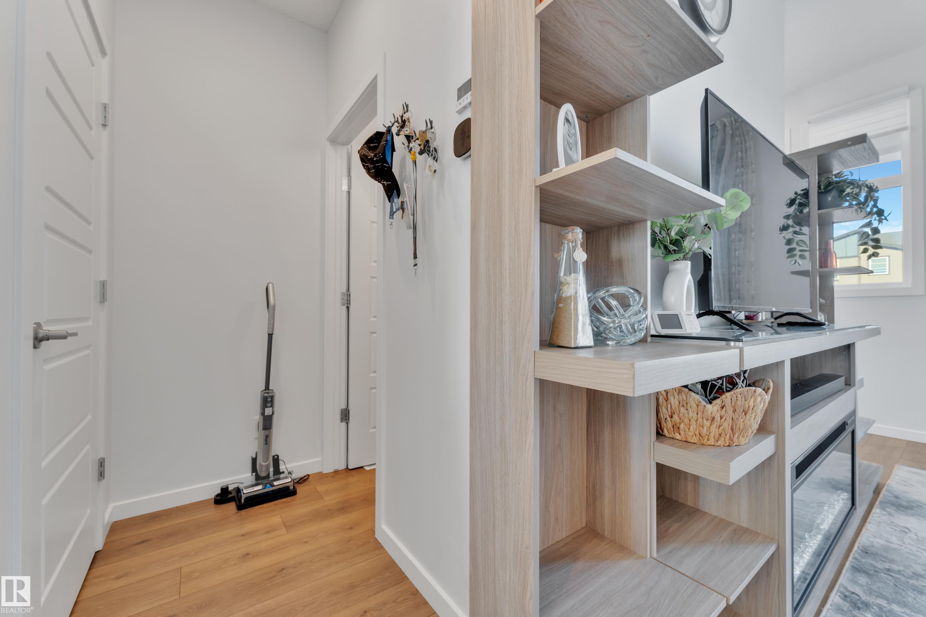 Photo 9 at 3607 6 Avenue SW, Charlesworth, Edmonton