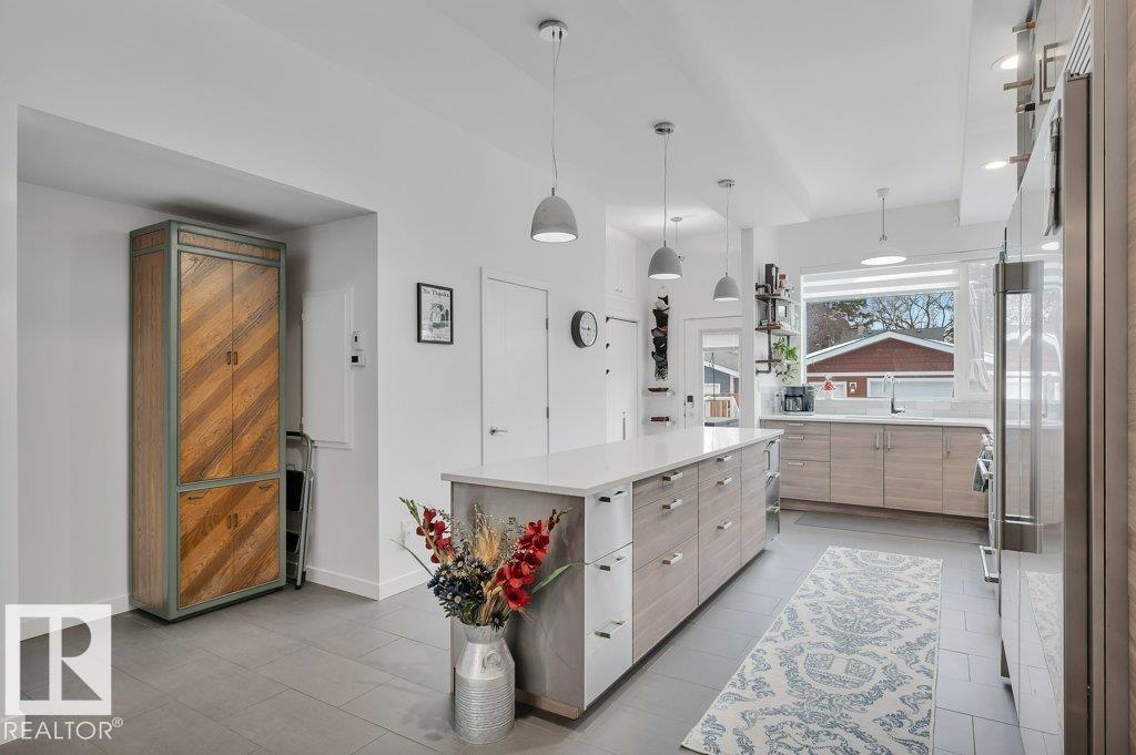 Photo 12 at 10817 123 Street NW, Westmount, Edmonton