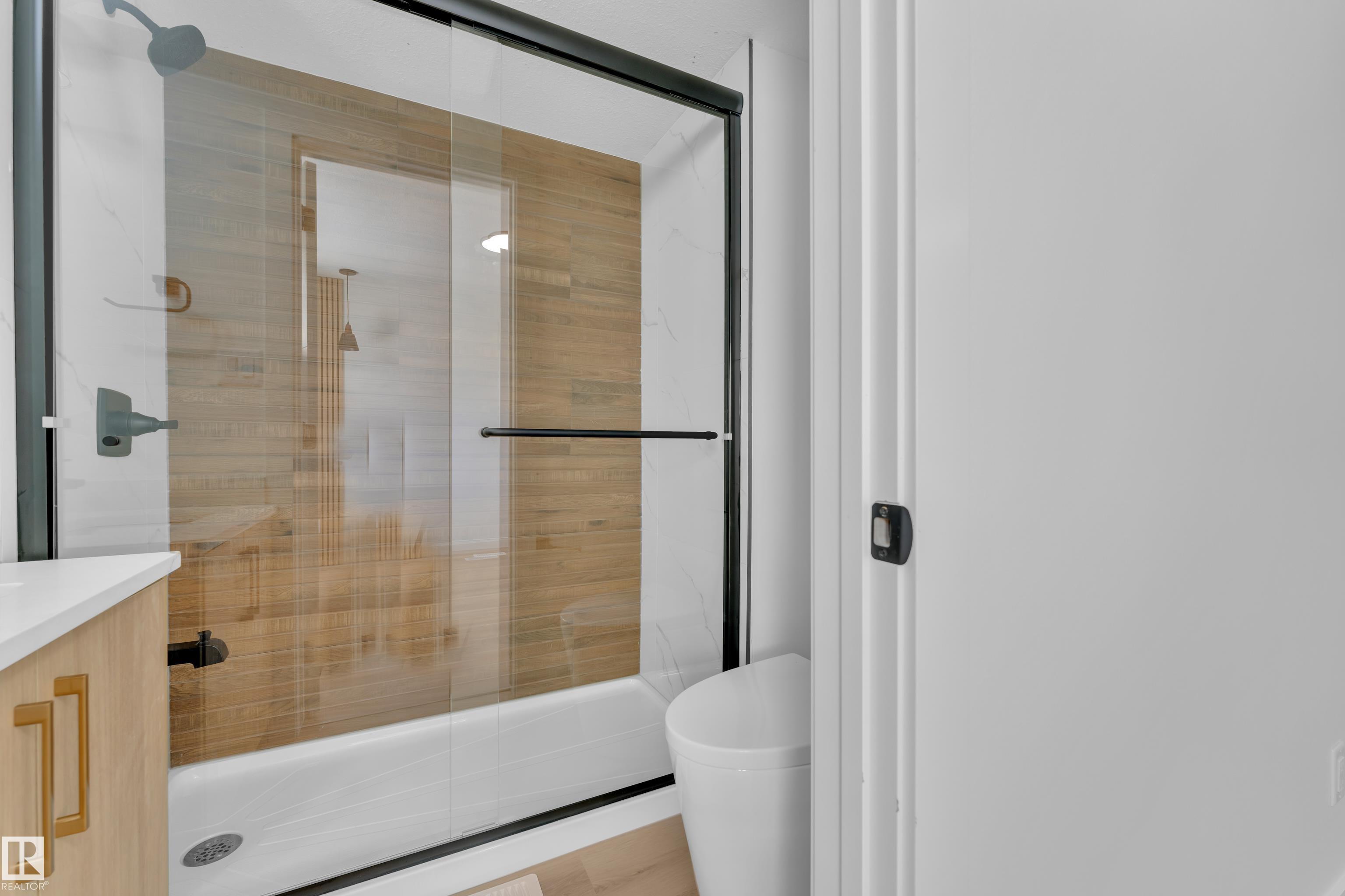 Photo 18 at 1755 37 Street NW, Daly Grove, Edmonton