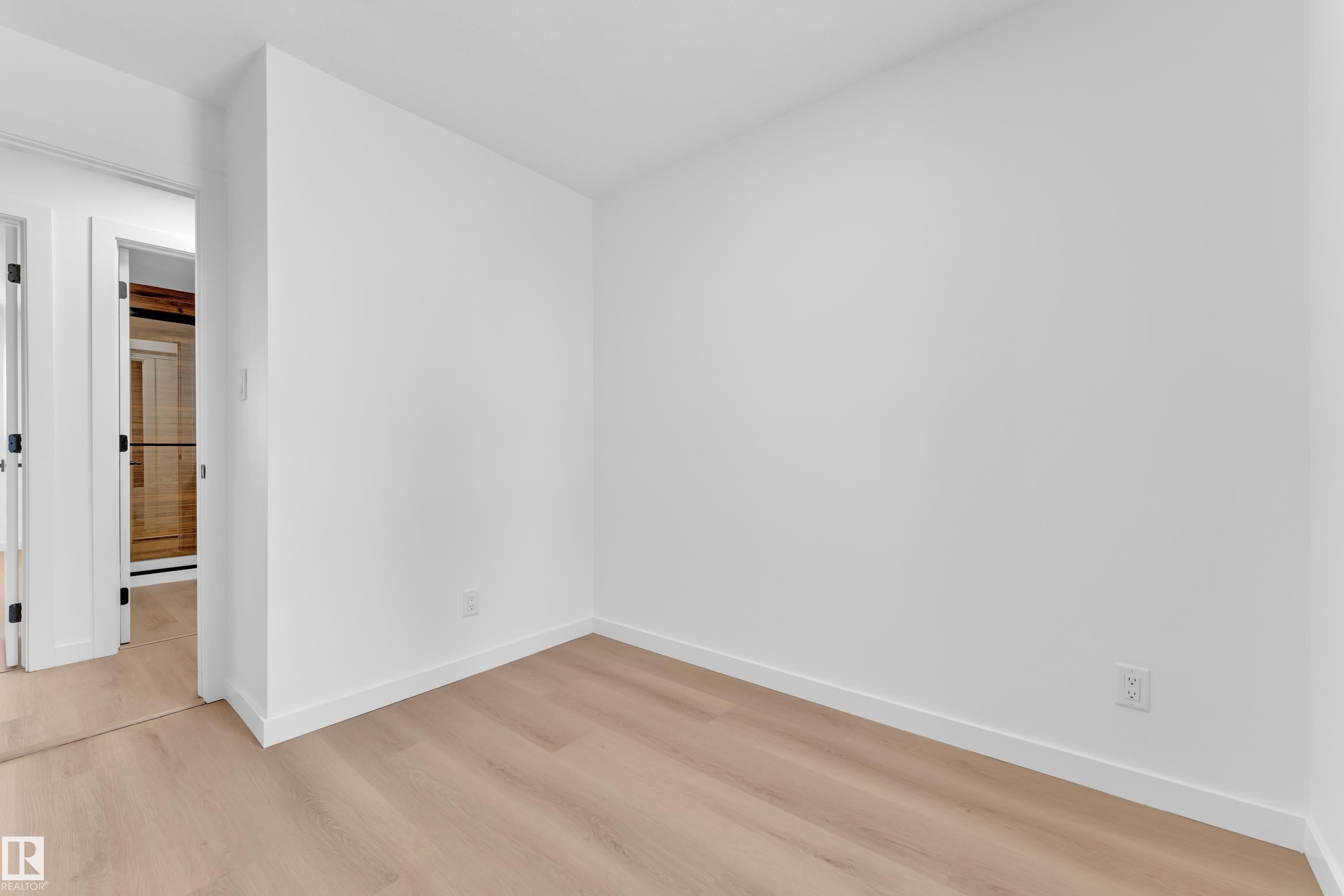 Photo 21 at 1755 37 Street NW, Daly Grove, Edmonton