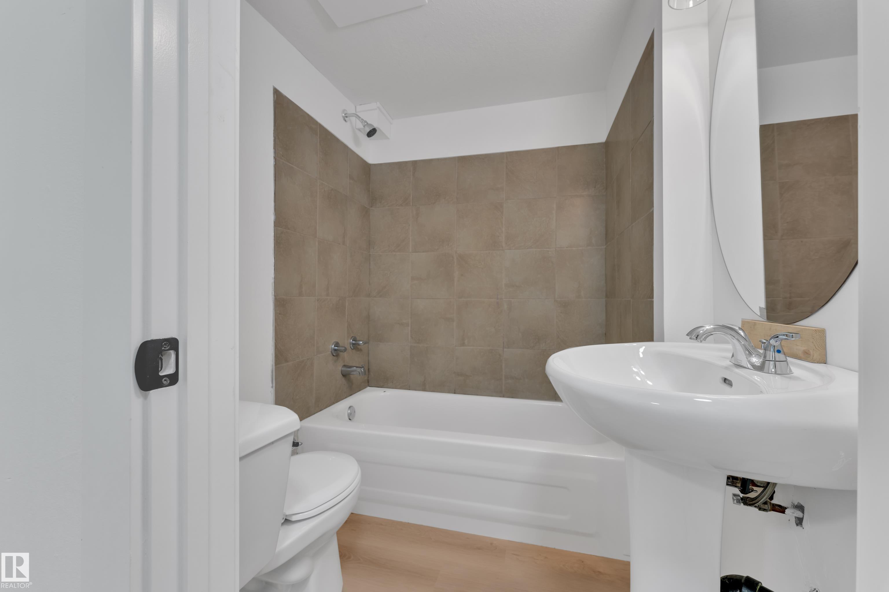 Photo 23 at 1755 37 Street NW, Daly Grove, Edmonton