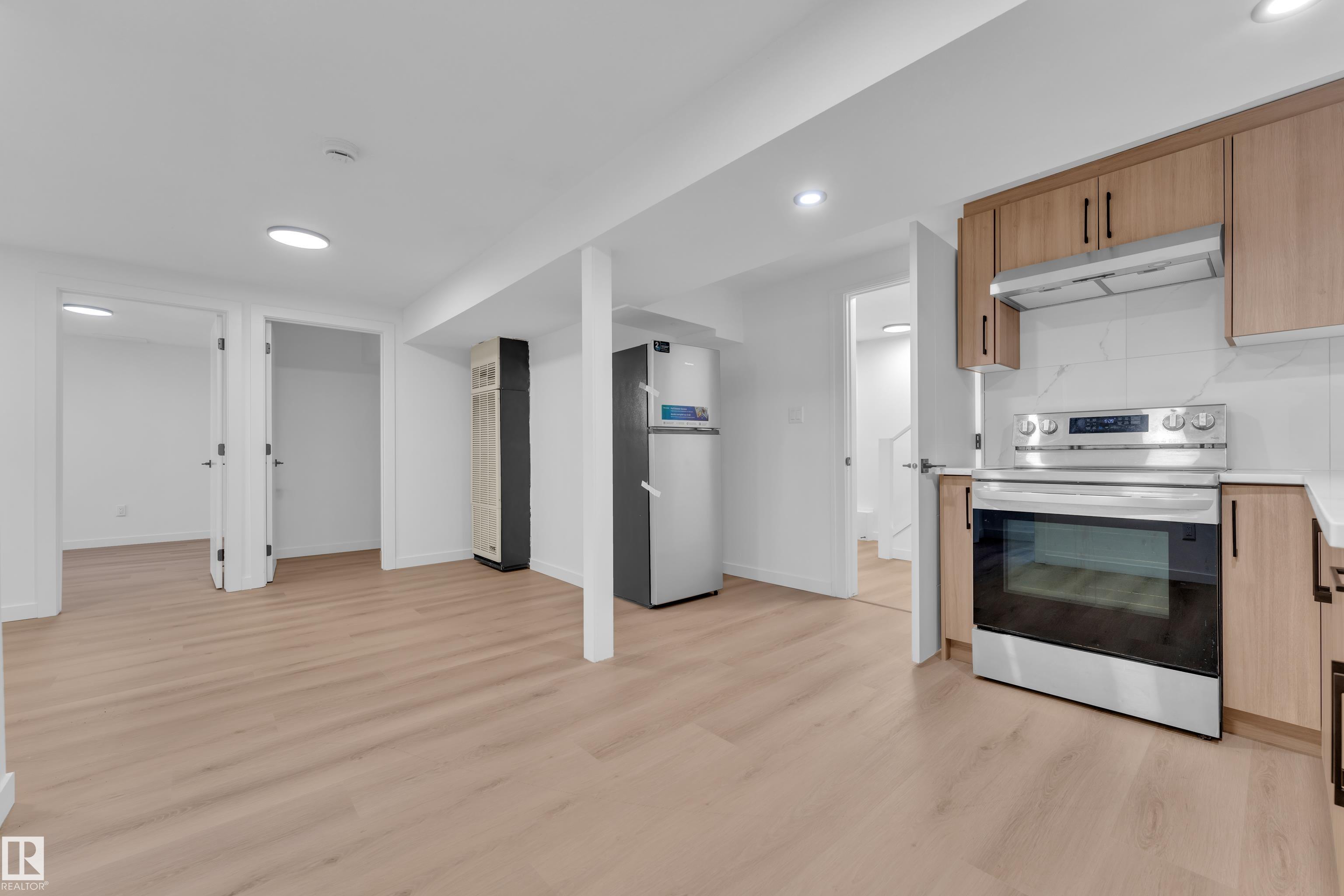 Photo 27 at 1755 37 Street NW, Daly Grove, Edmonton