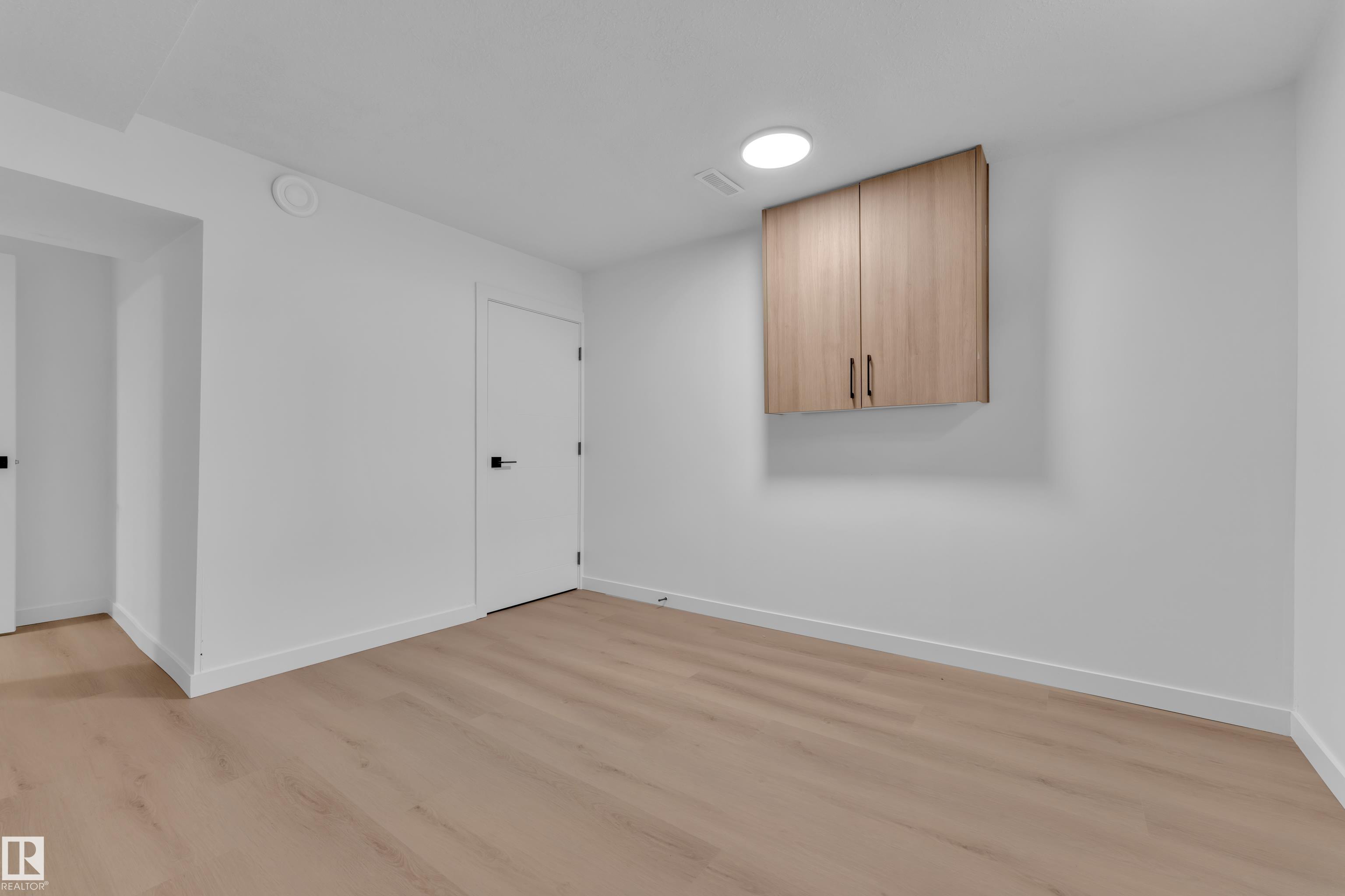 Photo 35 at 1755 37 Street NW, Daly Grove, Edmonton