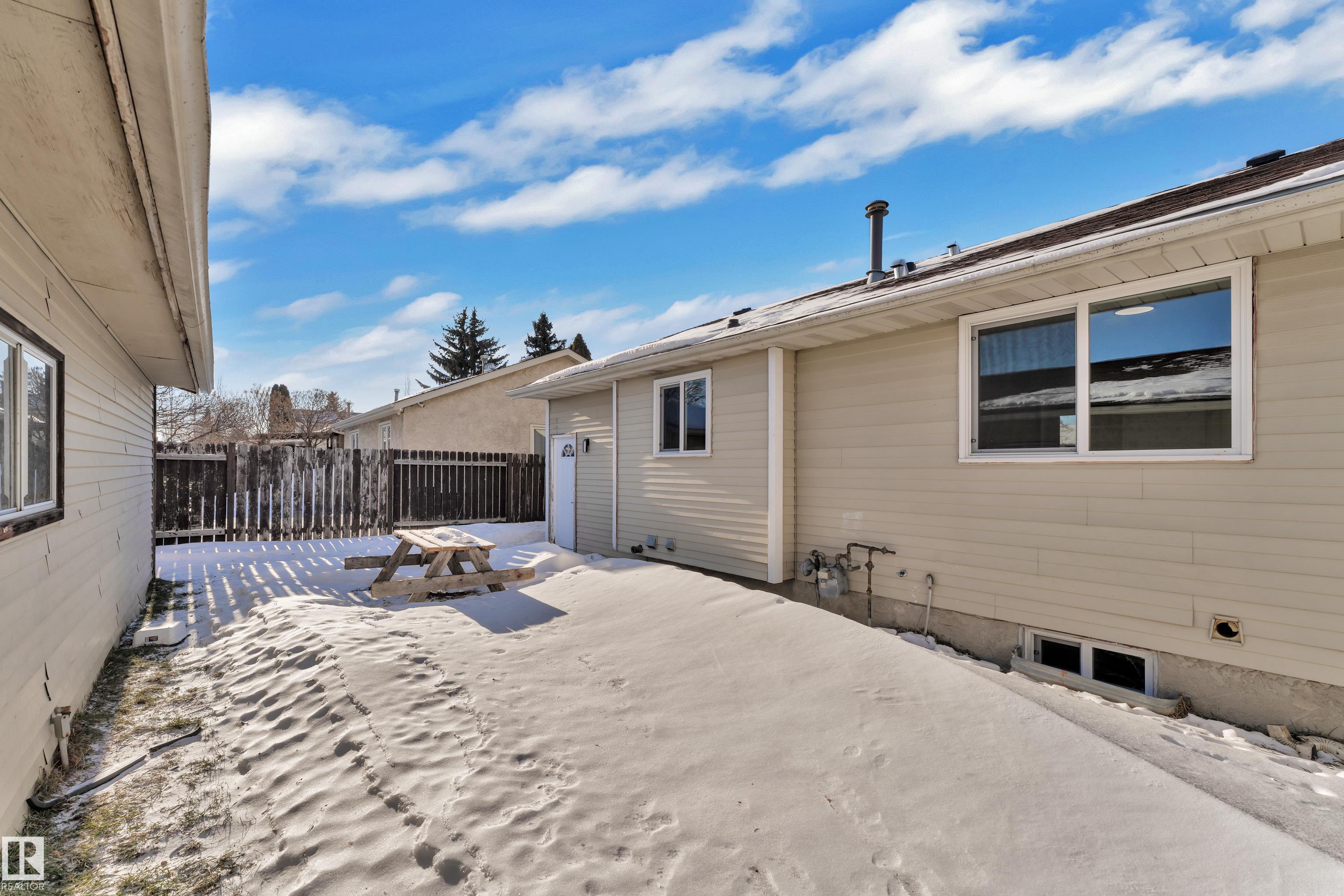 Photo 41 at 1755 37 Street NW, Daly Grove, Edmonton
