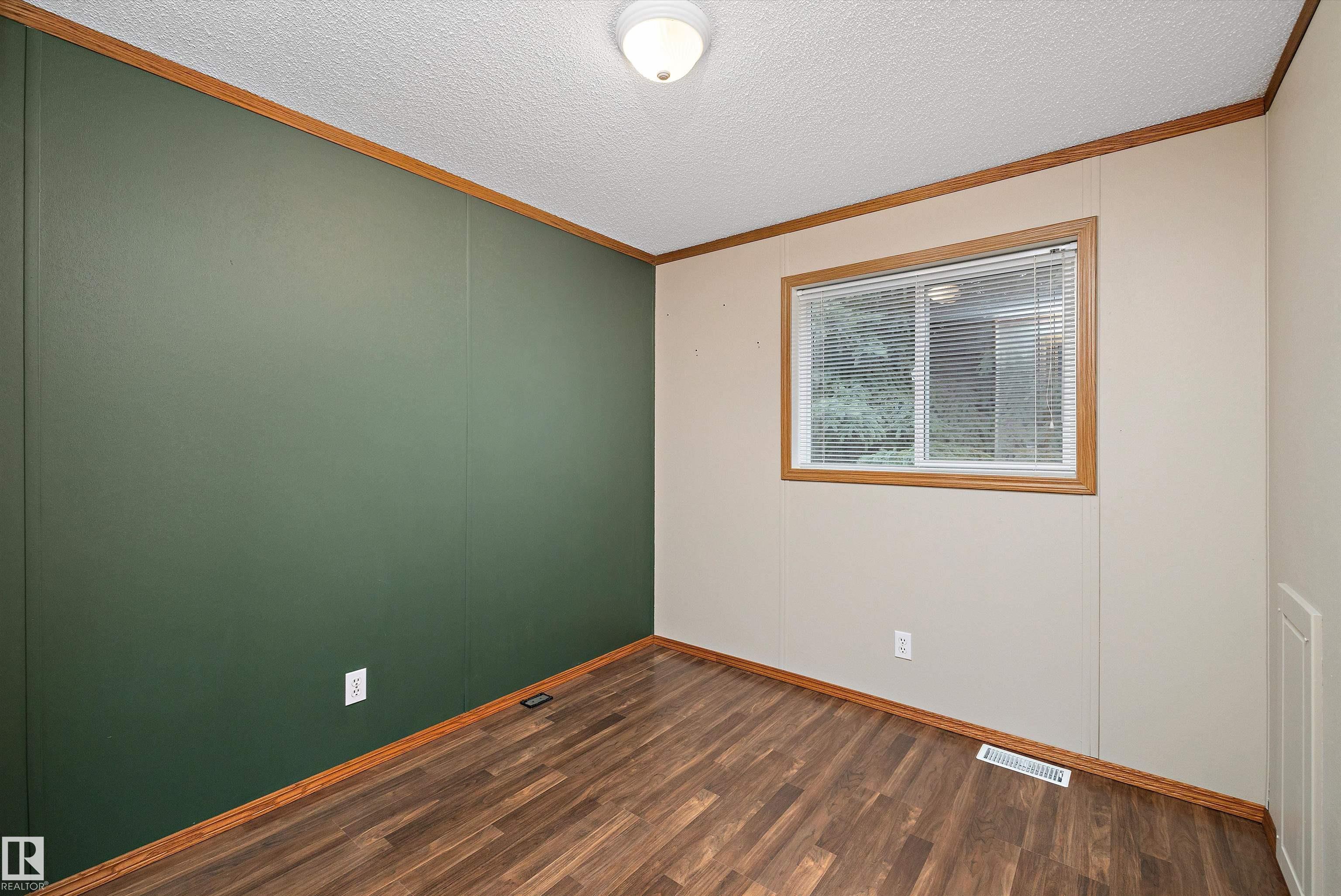 Photo 14 at 55516 Rge Road 250, None, Rural Sturgeon County