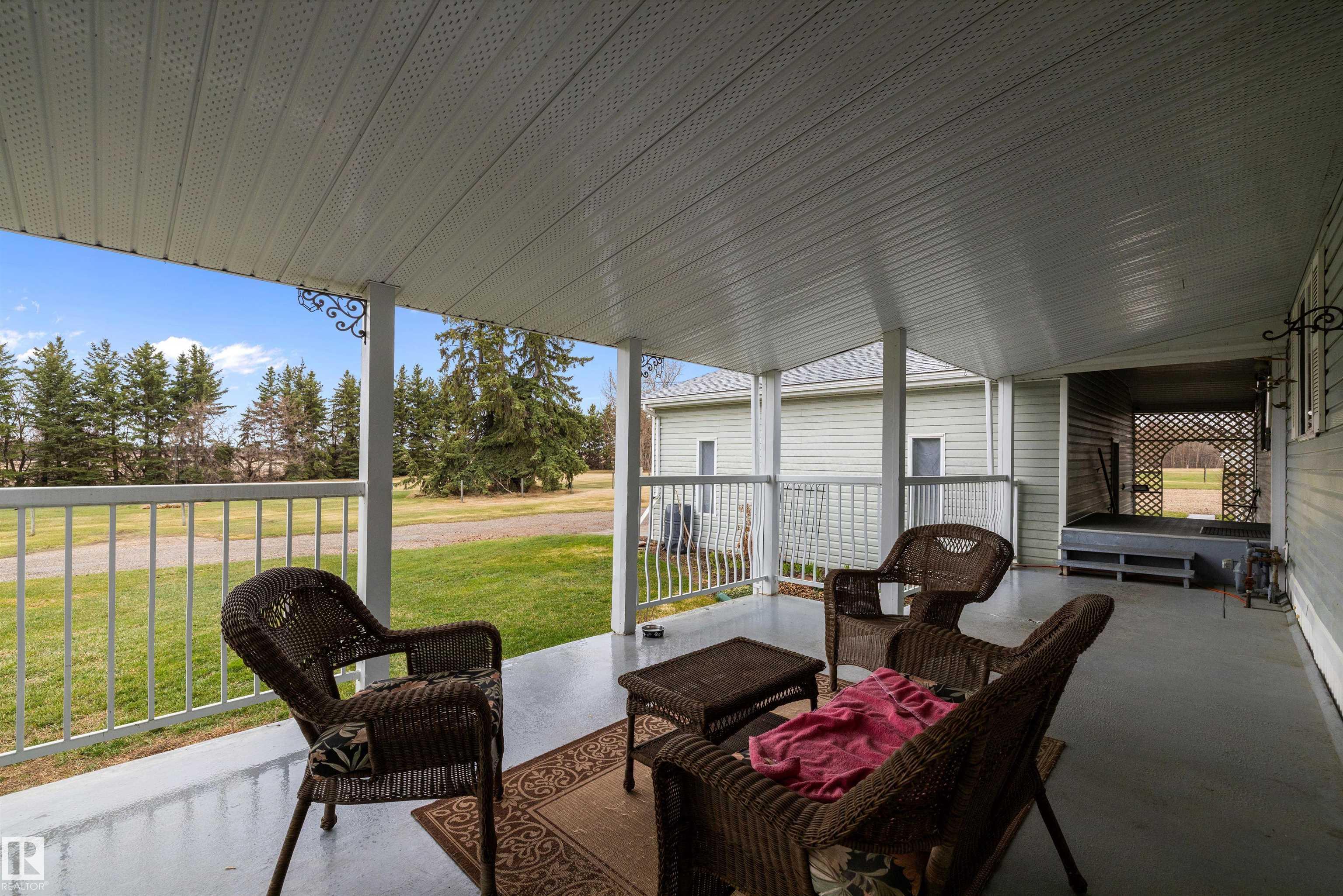 Photo 21 at 55516 Rge Road 250, None, Rural Sturgeon County