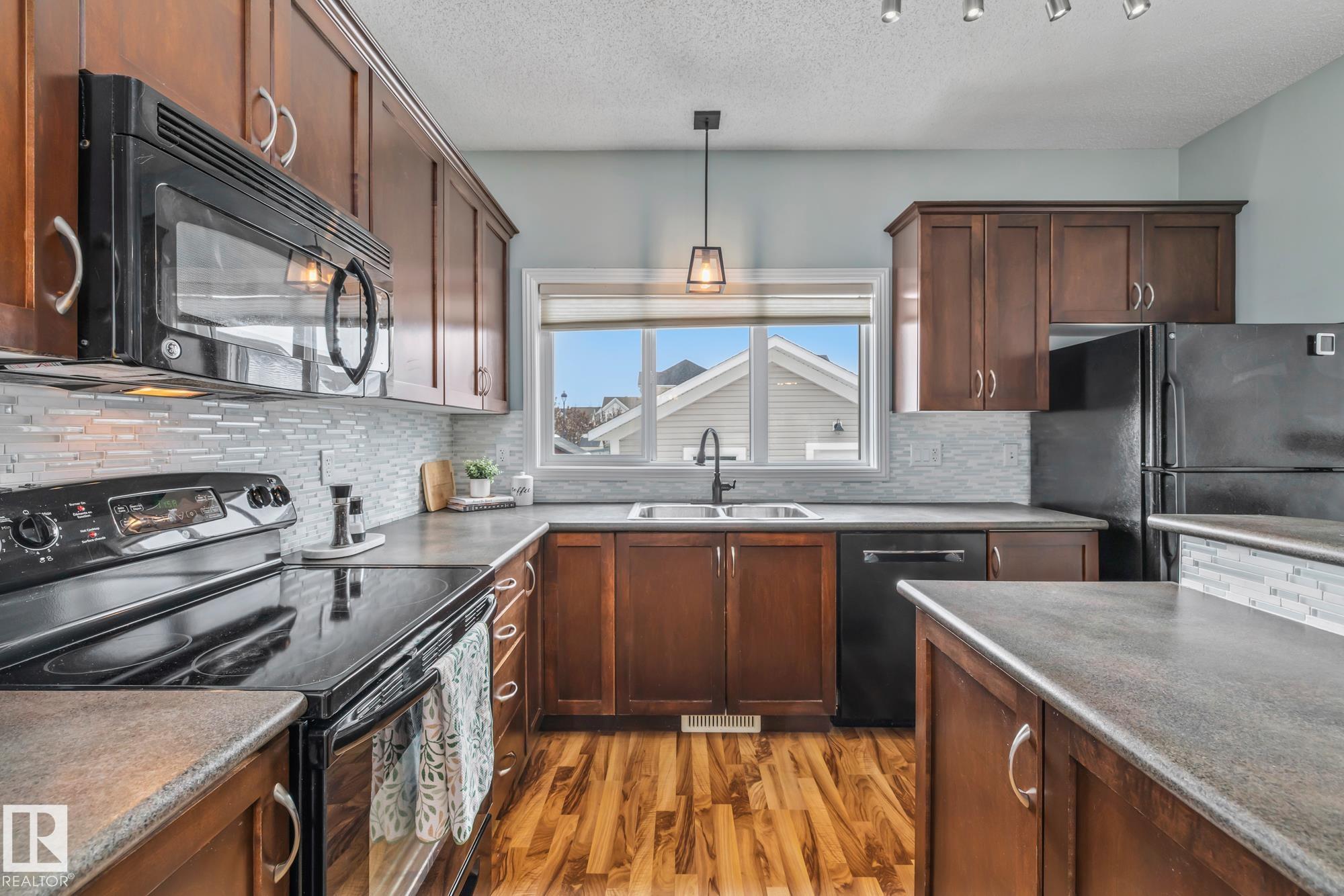 Photo 11 at 1509 78 Street SW, Summerside, Edmonton