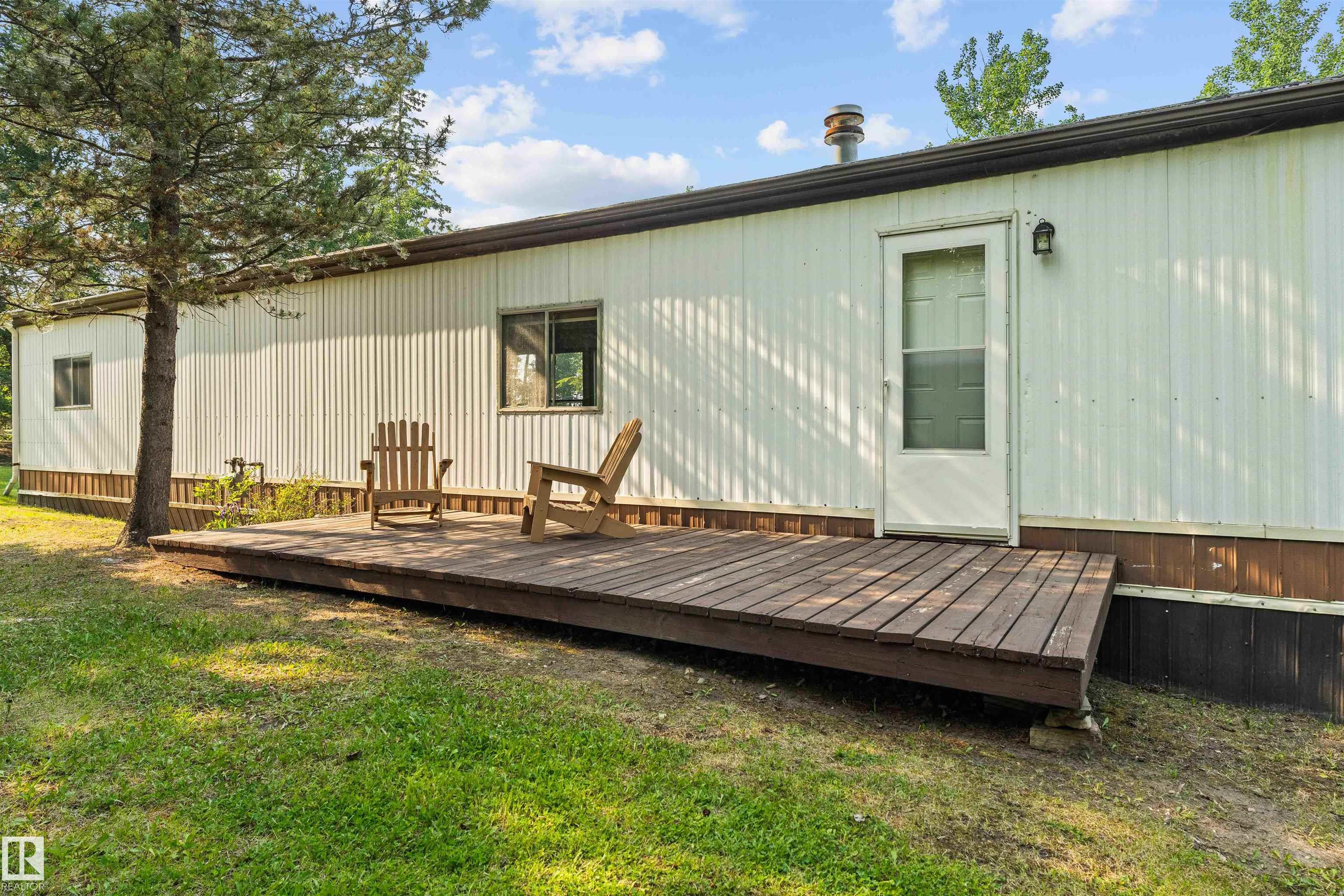 Photo 37 at 16 - 2120 Twp Road 565, Losie Glade, Rural Lac Ste. Anne County