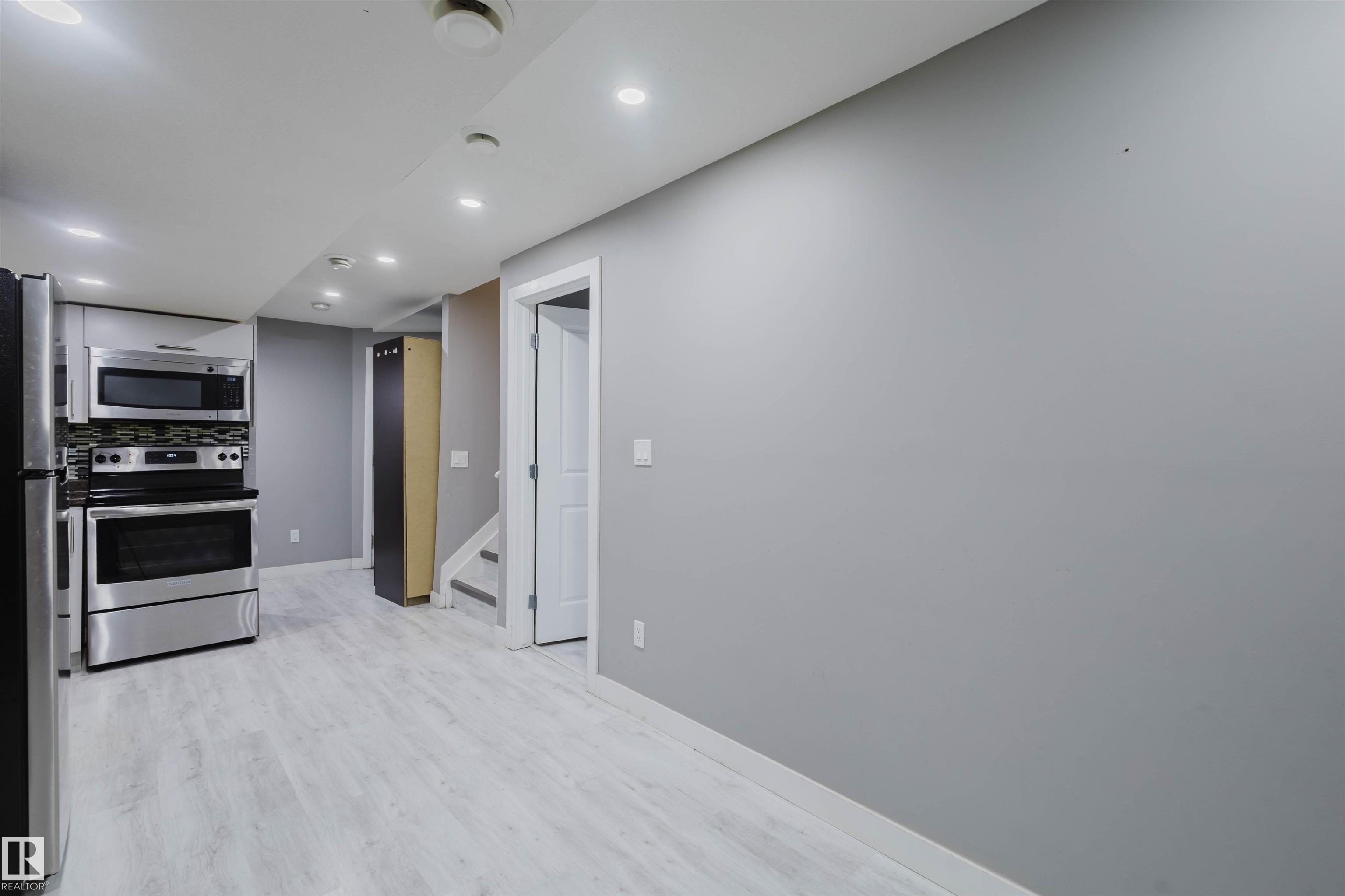 Photo 38 at 1747 27 Street NW, Laurel, Edmonton