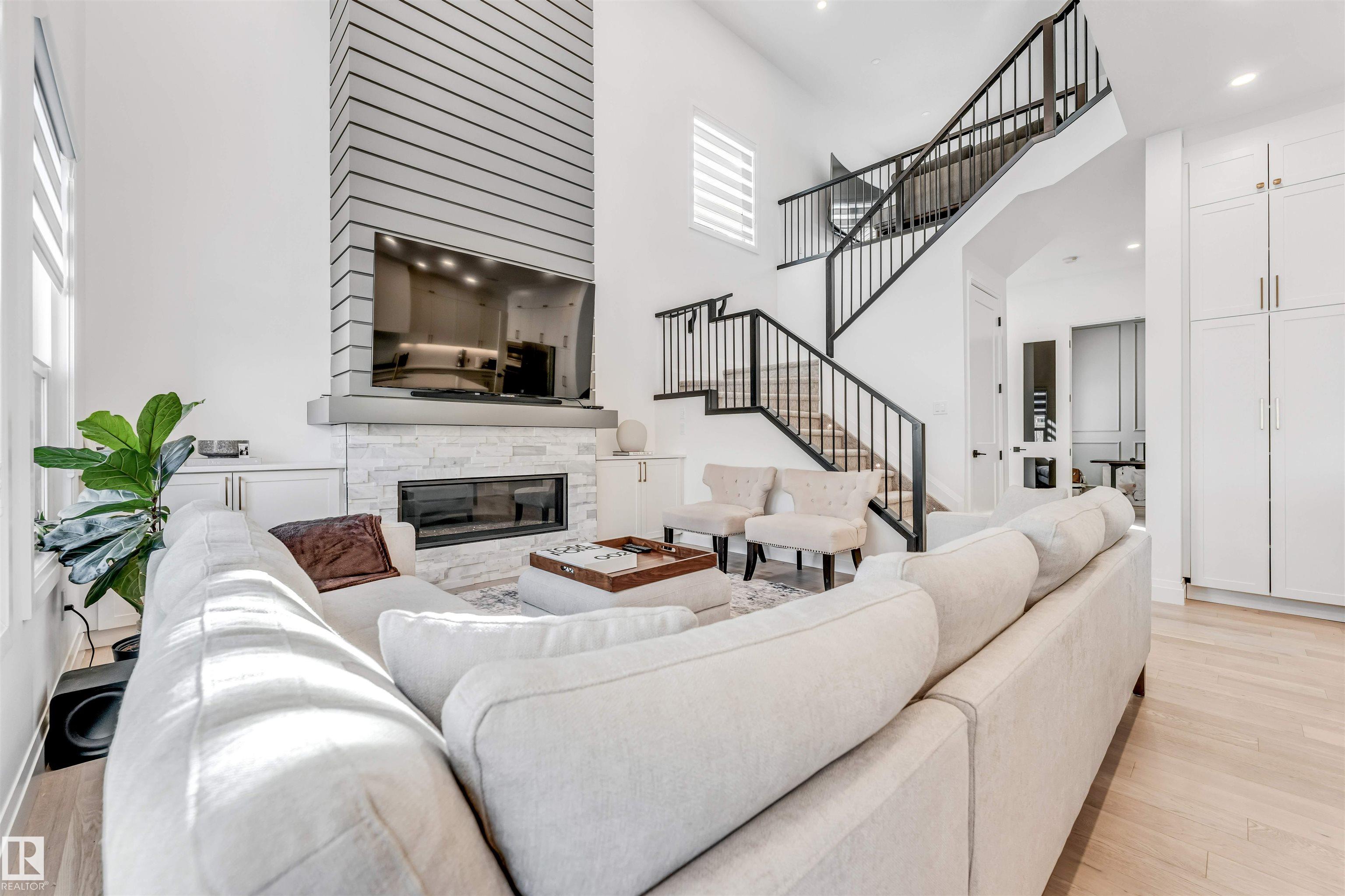 6464 Elston Loop NW, Edgemont, Edmonton 2