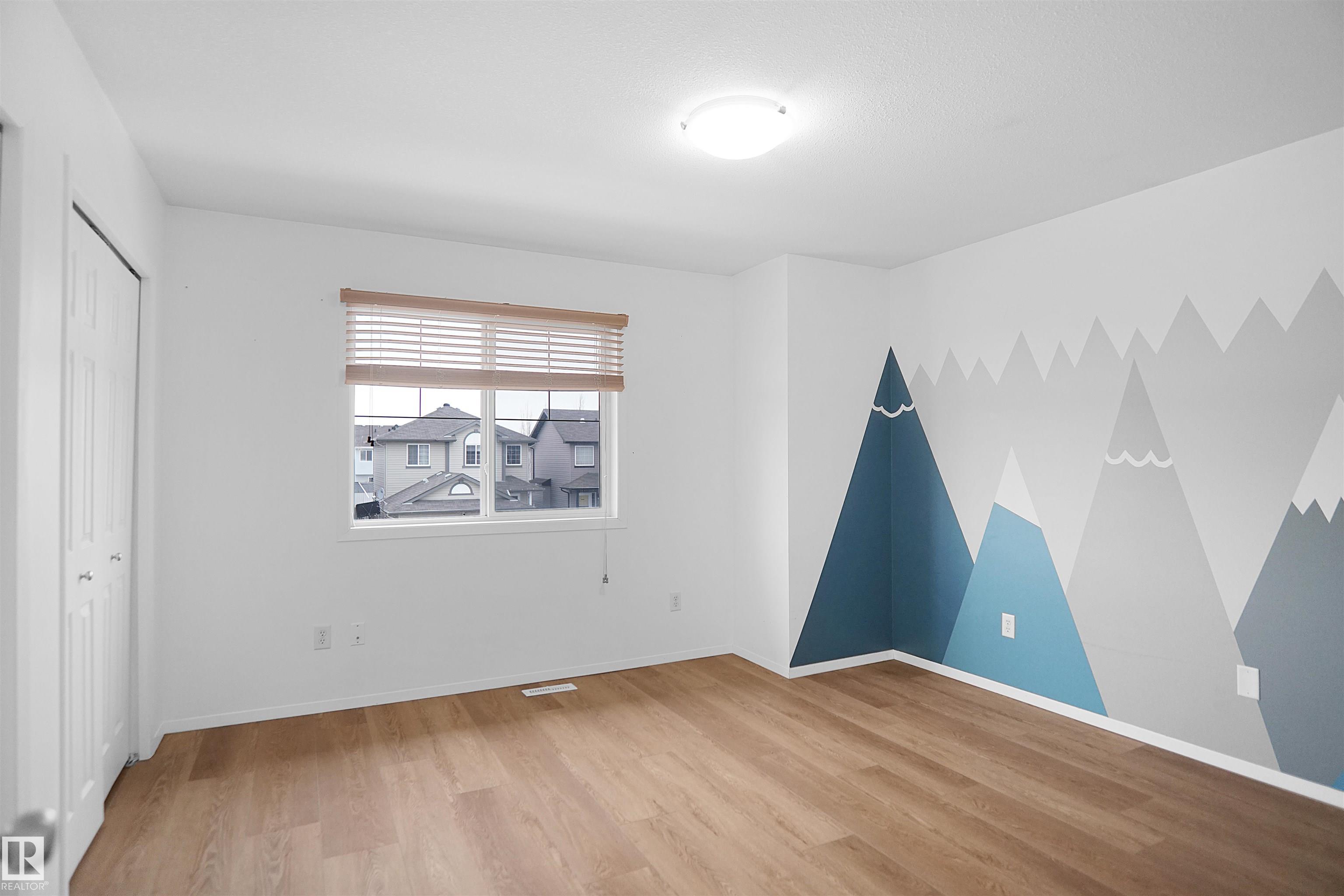 https://zimg.paragon.ice.com/ParagonImages/Property/PM/RAE/225390809/24/0/0/db55de5ae88682613241474b8f2e2cae/1/06c611530cff04ae3567932bc52240be/225390809-f4770bf6-e654-4a8f-81c2-fbba6ef66c7b.JPG