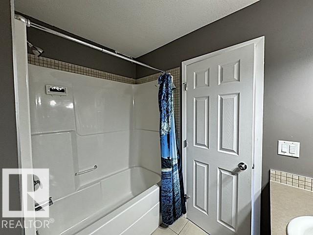 https://zimg.paragon.ice.com/ParagonImages/Property/PM/RAE/225390809/35/0/0/12fb4ca88f9fc7011aa6c134bb8bb3cd/1/06c611530cff04ae3567932bc52240be/225390809-52268a01-eb5d-4e7f-abb0-b9673c08386c.JPG