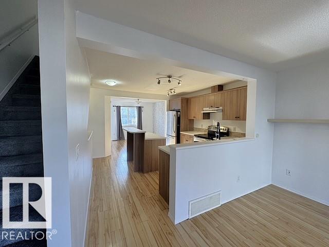 https://zimg.paragon.ice.com/ParagonImages/Property/PM/RAE/225390809/7/0/0/f36288259c0de38ef6ab797e4b67a655/1/06c611530cff04ae3567932bc52240be/225390809-df775166-e094-4f2d-9c9a-7e737e9d7057.JPG