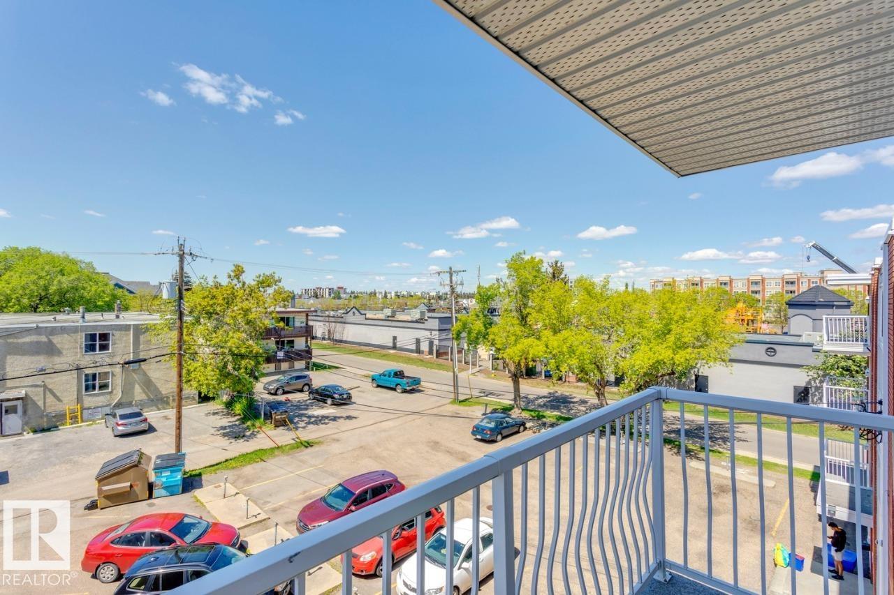 Photo 17 at 402 - 10330 113 Street NW, Wîhkwêntôwin, Edmonton