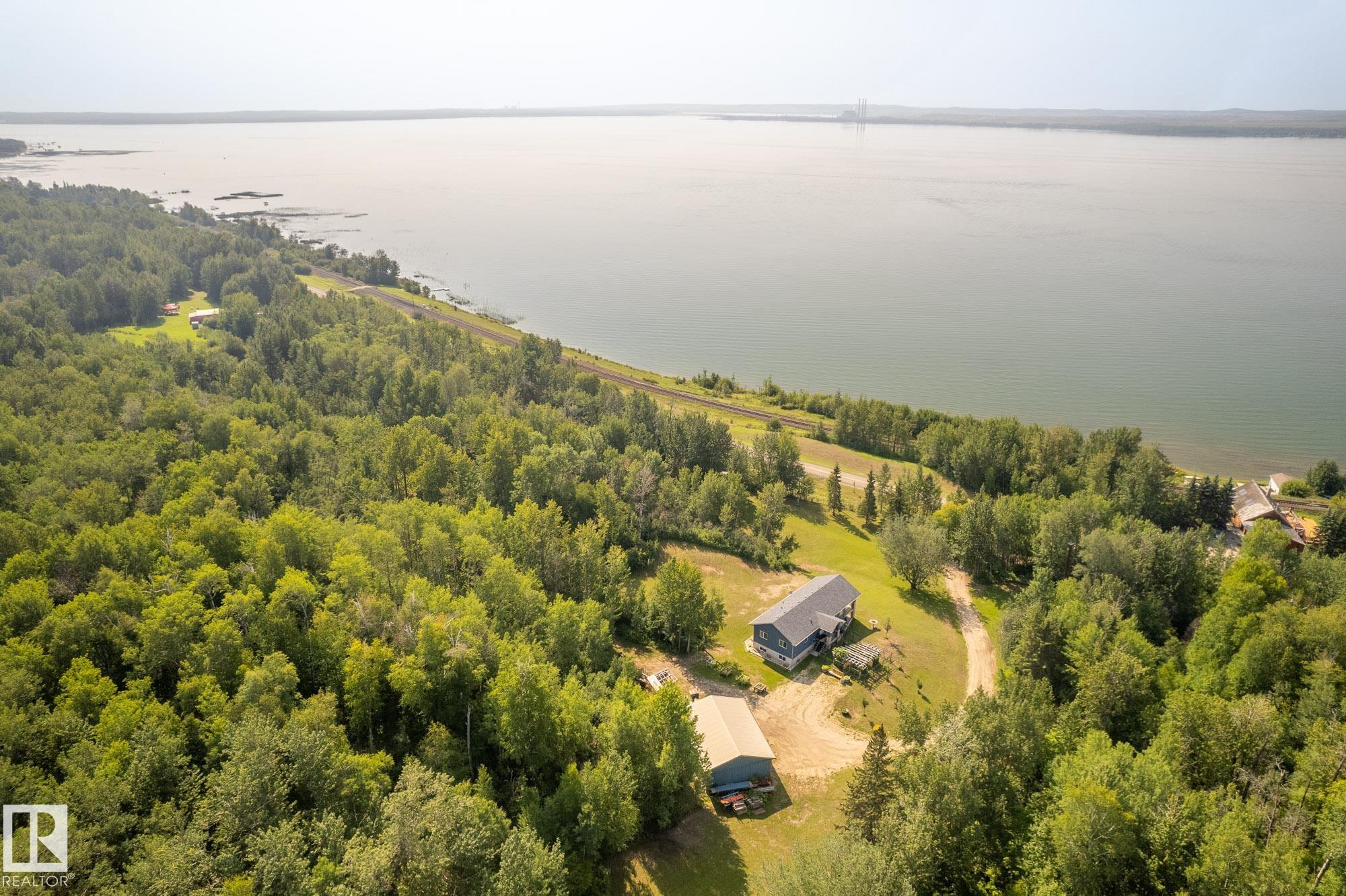 4518 Lakeshore Road, Whitewood Sands, Rural Parkland County