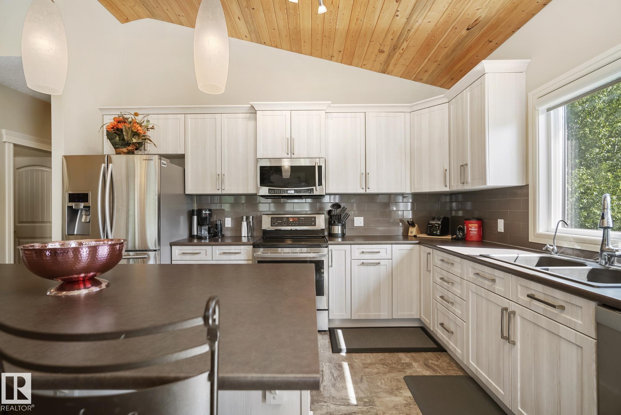 Photo 25 at 4518 Lakeshore Road, Whitewood Sands, Rural Parkland County